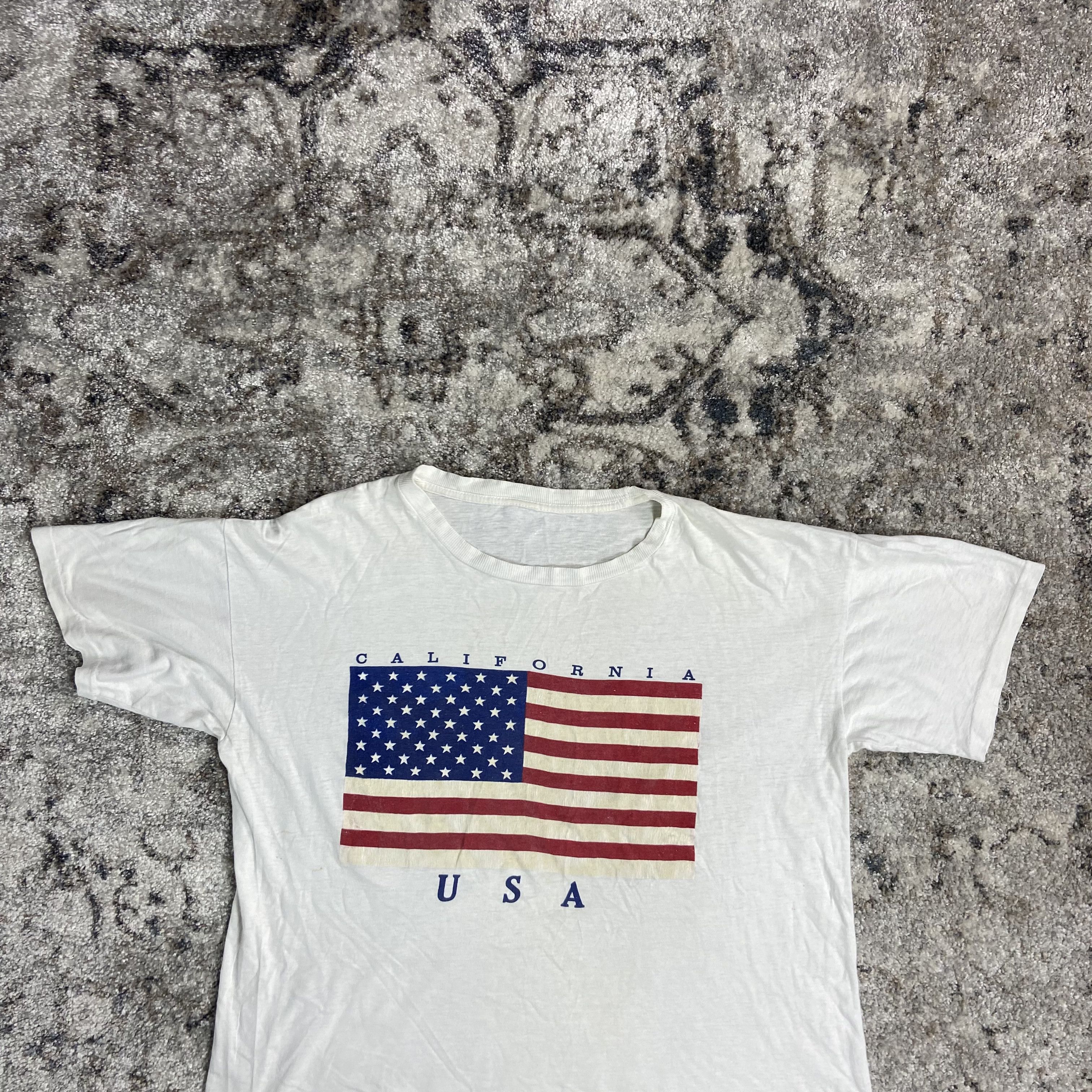 Vintage 1980s CALLIFORNIA USA SINGLE STITCHED RARE BOXY TEE - № 490 Size US L / EU 52-54 / 3 - 7 Thumbnail