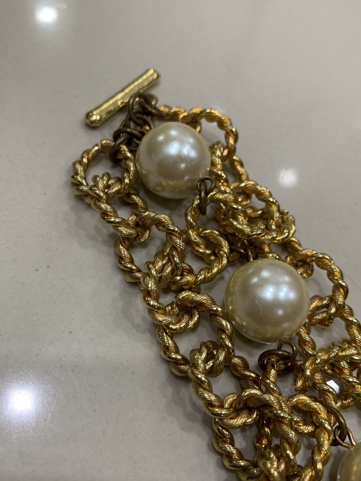 Jewelry × Vintage VTG BYZANTINE LINK NATURAL PEARL GOLD TONE BRACELET Size ONE SIZE - 6 Thumbnail
