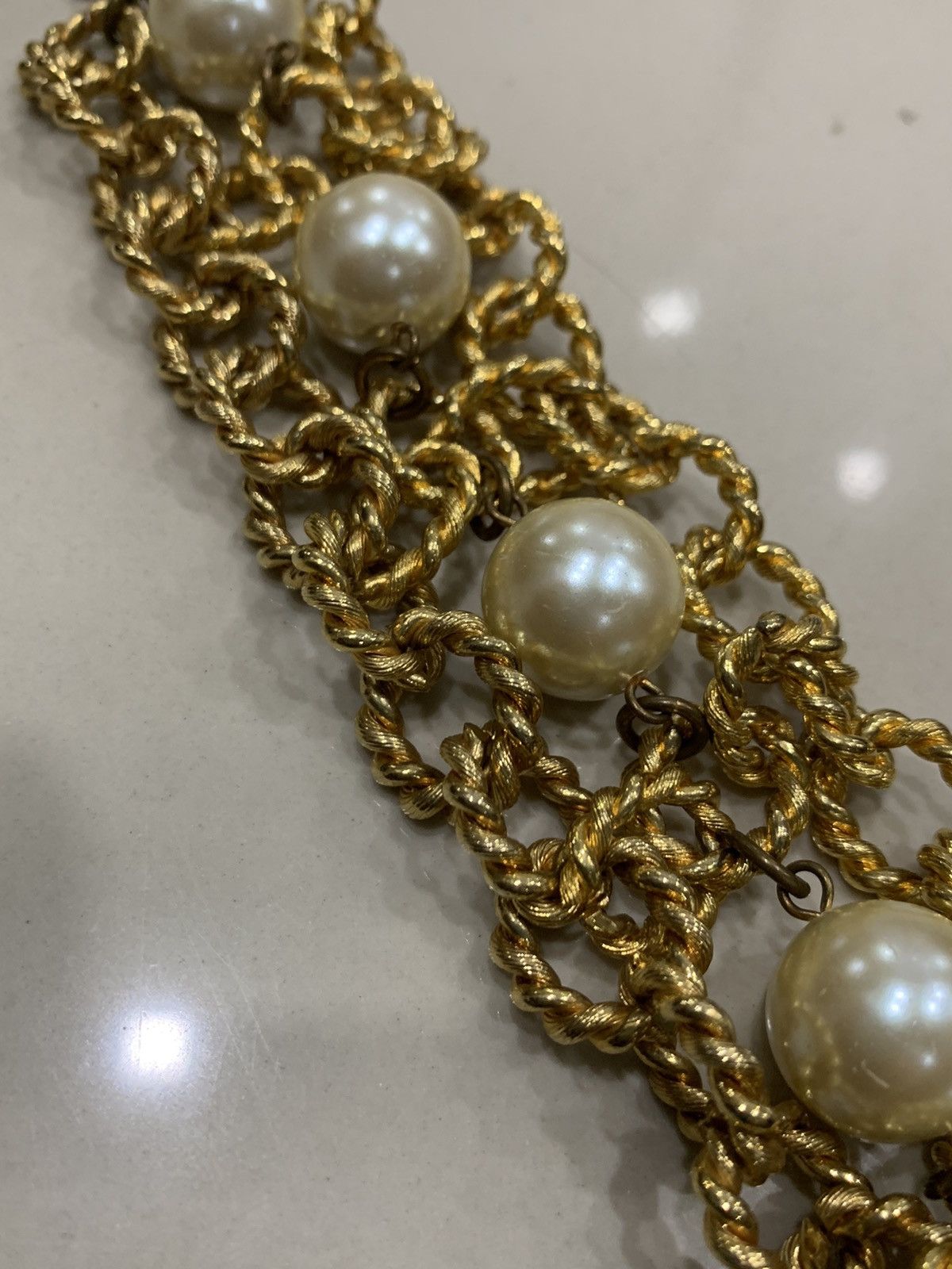 Jewelry × Vintage VTG BYZANTINE LINK NATURAL PEARL GOLD TONE BRACELET Size ONE SIZE - 5 Thumbnail