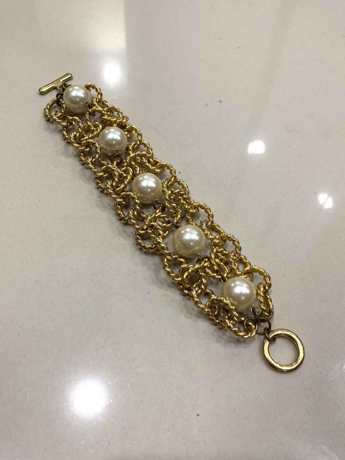 Jewelry × Vintage VTG BYZANTINE LINK NATURAL PEARL GOLD TONE BRACELET Size ONE SIZE - 1 Thumbnail