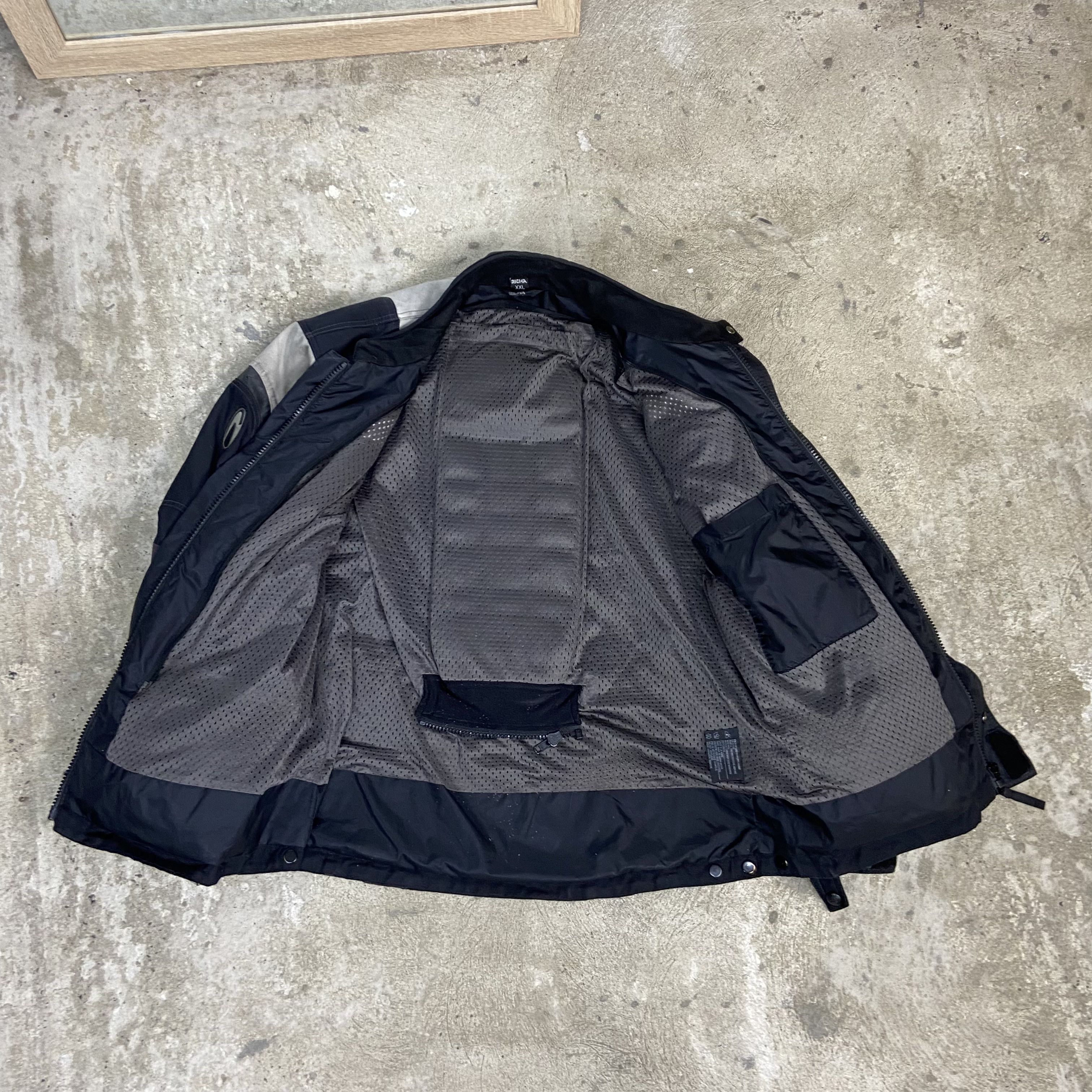 Japanese Brand RACING RICHA MULTIPOCKET TRANSFORMER BONDAGE JACKET 1990s Size US L / EU 52-54 / 3 - 10 Thumbnail