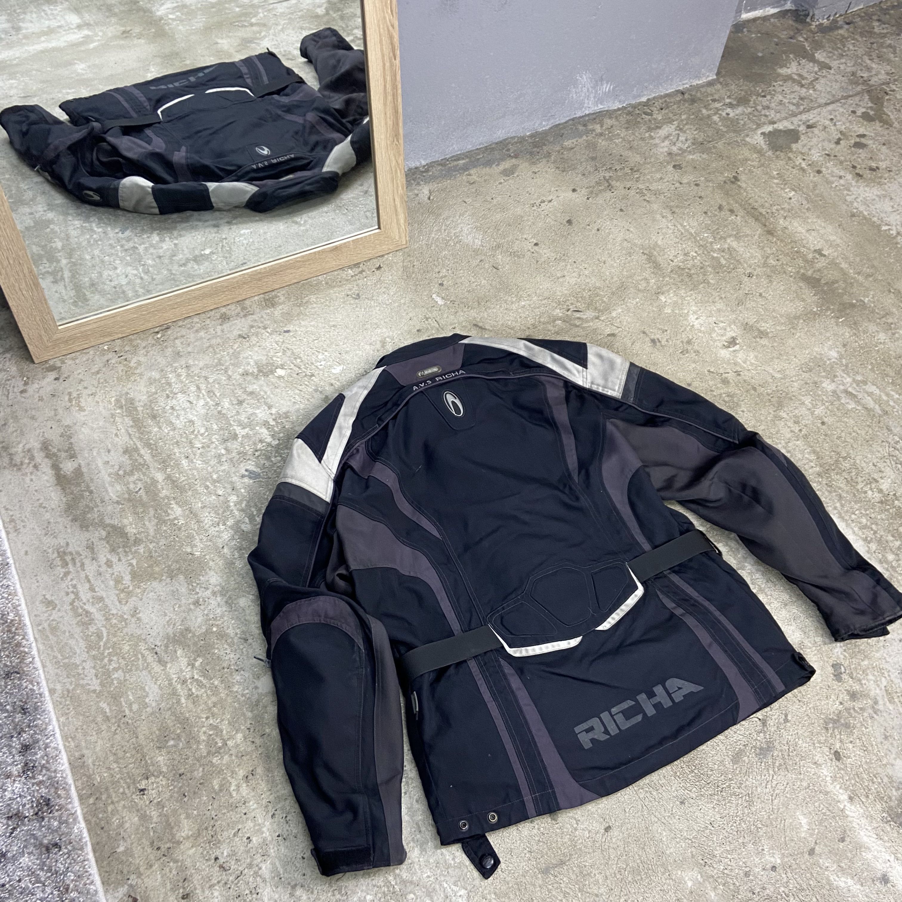 Japanese Brand RACING RICHA MULTIPOCKET TRANSFORMER BONDAGE JACKET 1990s Size US L / EU 52-54 / 3 - 13 Thumbnail
