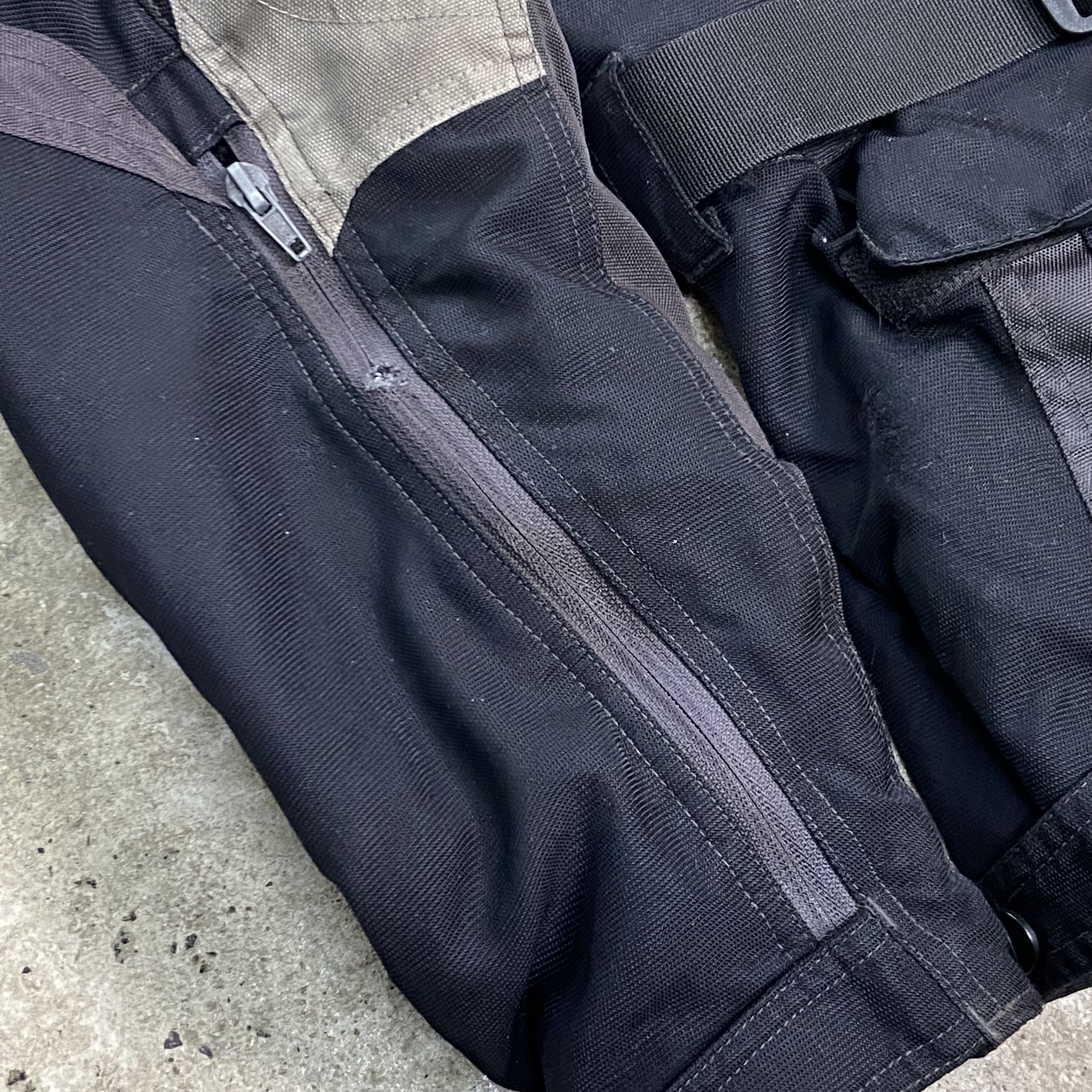 Japanese Brand RACING RICHA MULTIPOCKET TRANSFORMER BONDAGE JACKET 1990s Size US L / EU 52-54 / 3 - 5 Thumbnail
