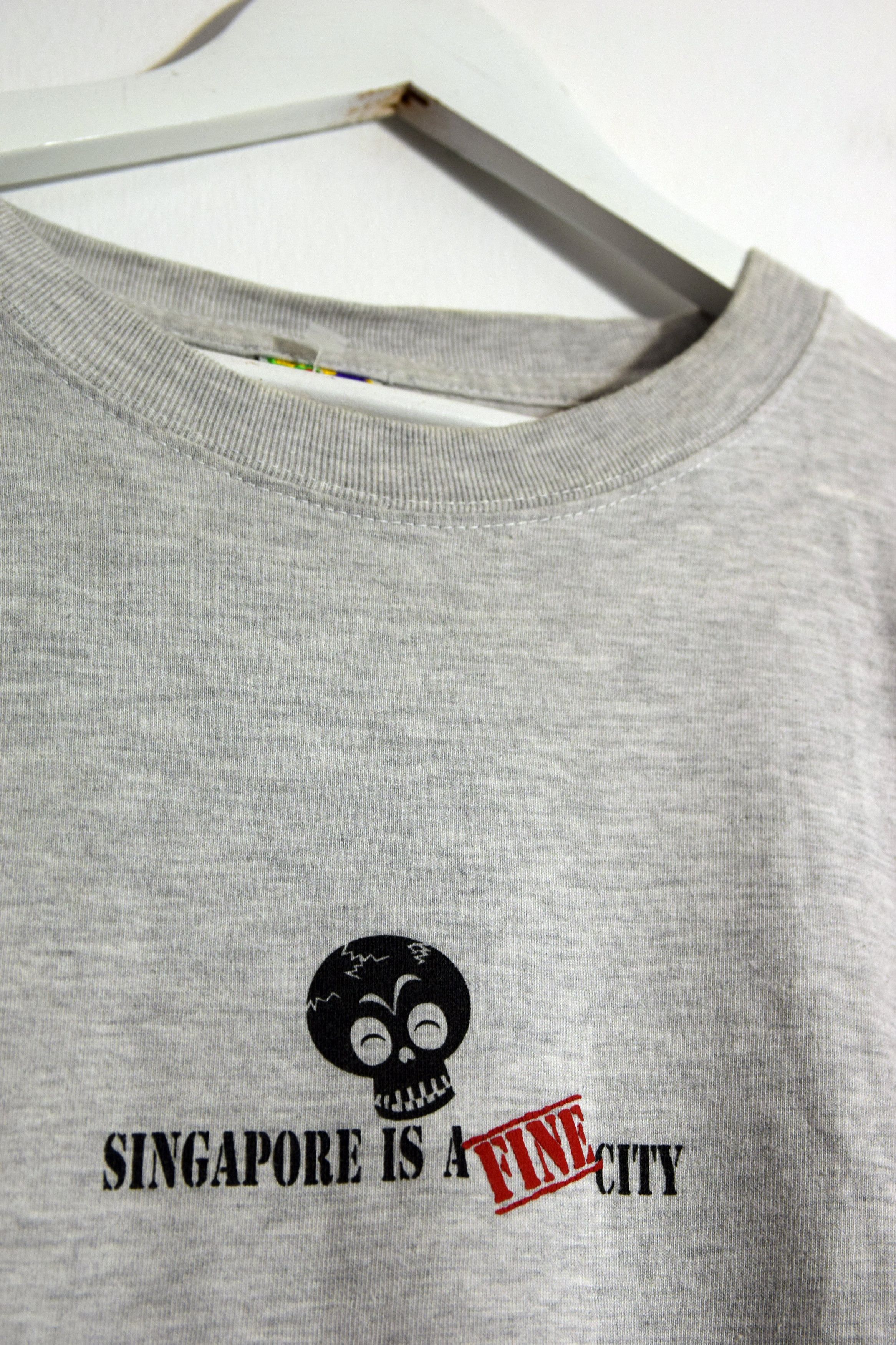 Band Tees × Vintage 90s / y2k Singapore Graphic DESIGN FUNNY VIntage T-shirt XL Size US XL / EU 56 / 4 - 4 Thumbnail