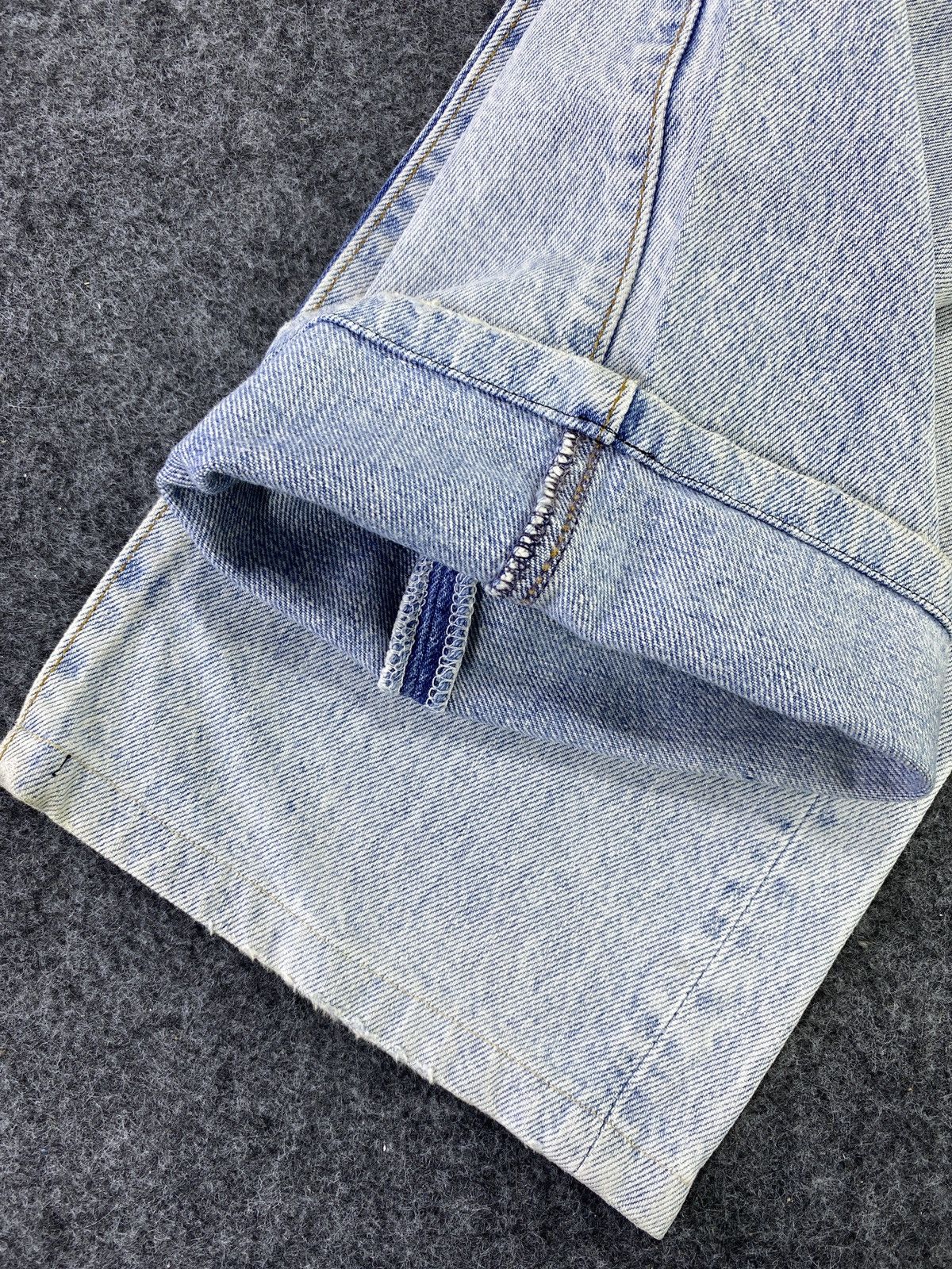 Jean × Levi's × Vintage VINTAGE 80s 501 JEANS DISTRESSED BLUE WASH - JK02 Size US 32 / EU 48 - 10 Thumbnail