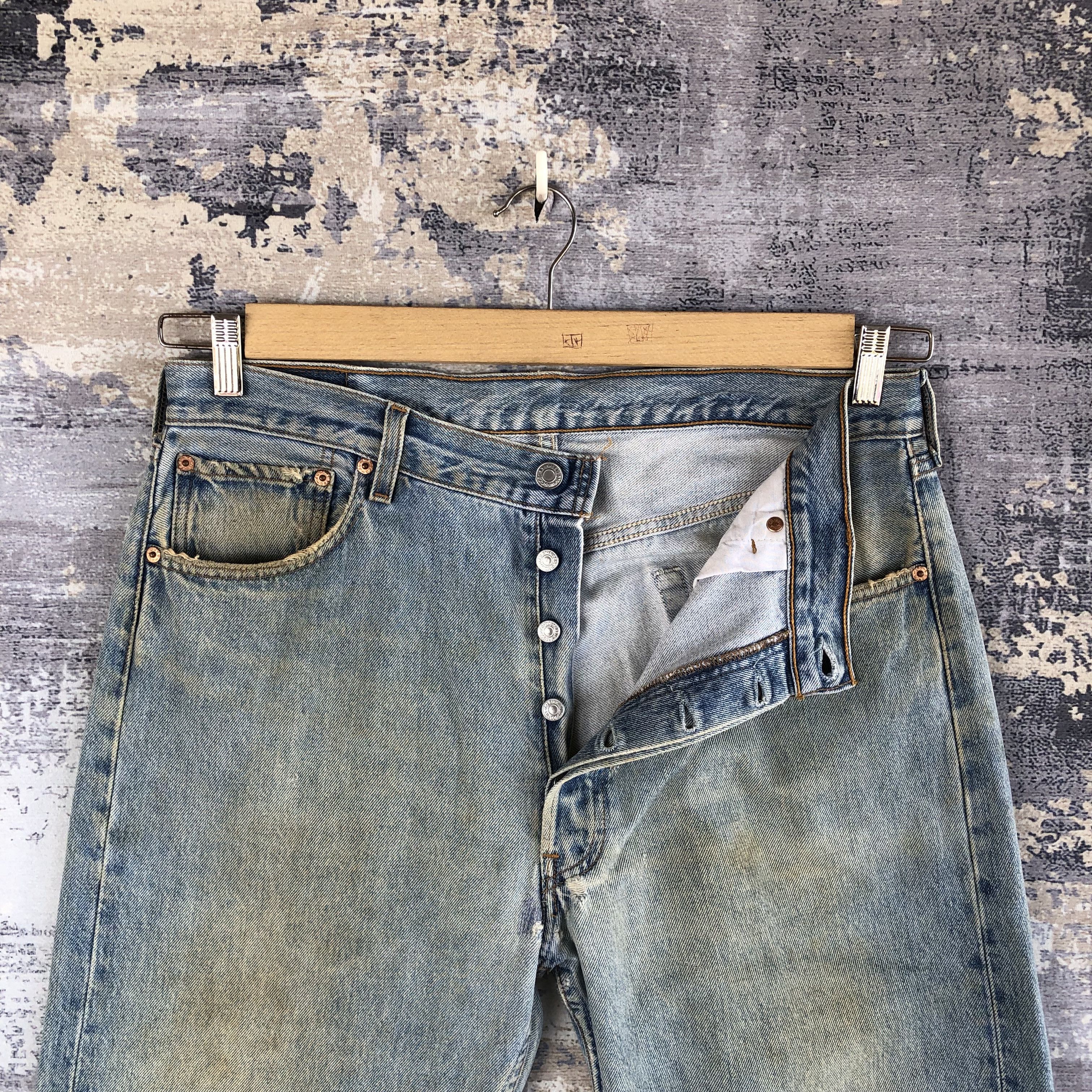 Levi's Vintage Levis 501 Mud Denim Dirty Faded Light Wash Jeans Size US 34 / EU 50 - 6 Thumbnail