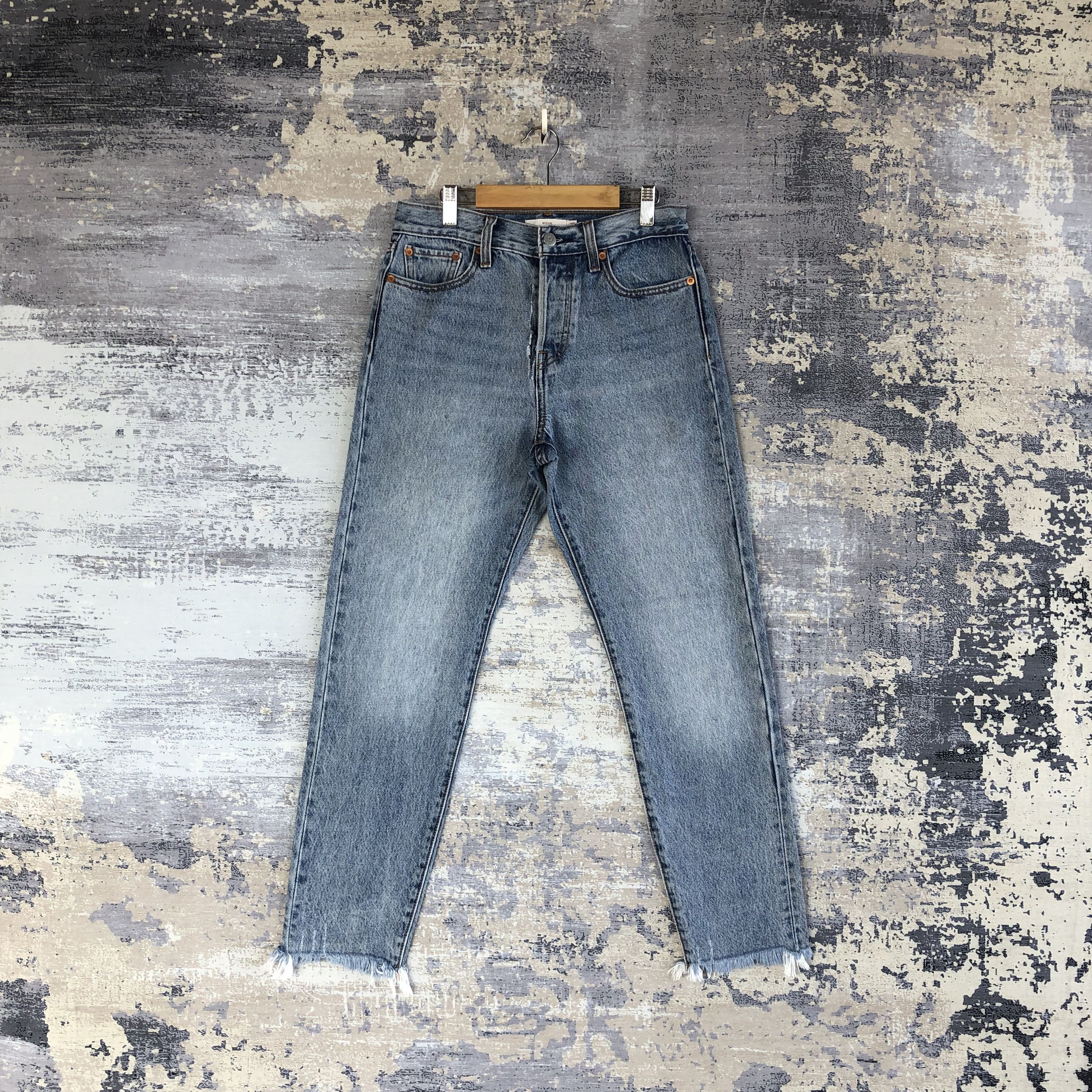 Levi's × Streetwear × Vintage Vintage Levis 501 Sun Faded Jeans Levi's ...