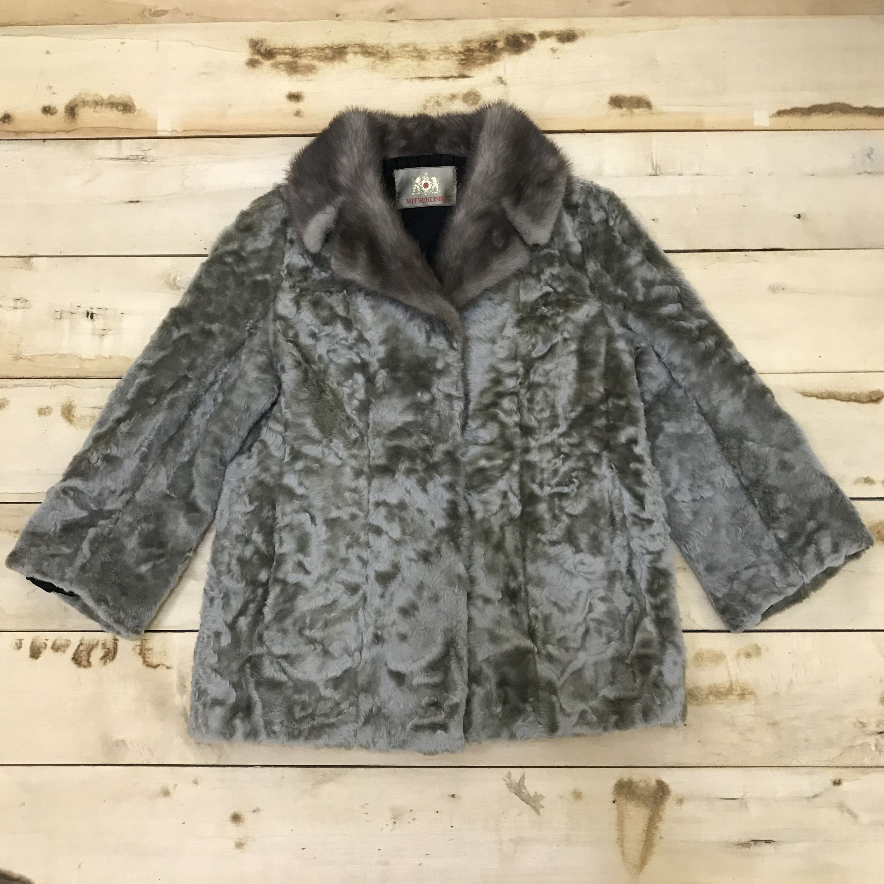 Japanese Brand Z19 JAPAN MITSUKOSHI T FUR JACKET Size M / US 6-8 / IT 42-44 - 1 Thumbnail