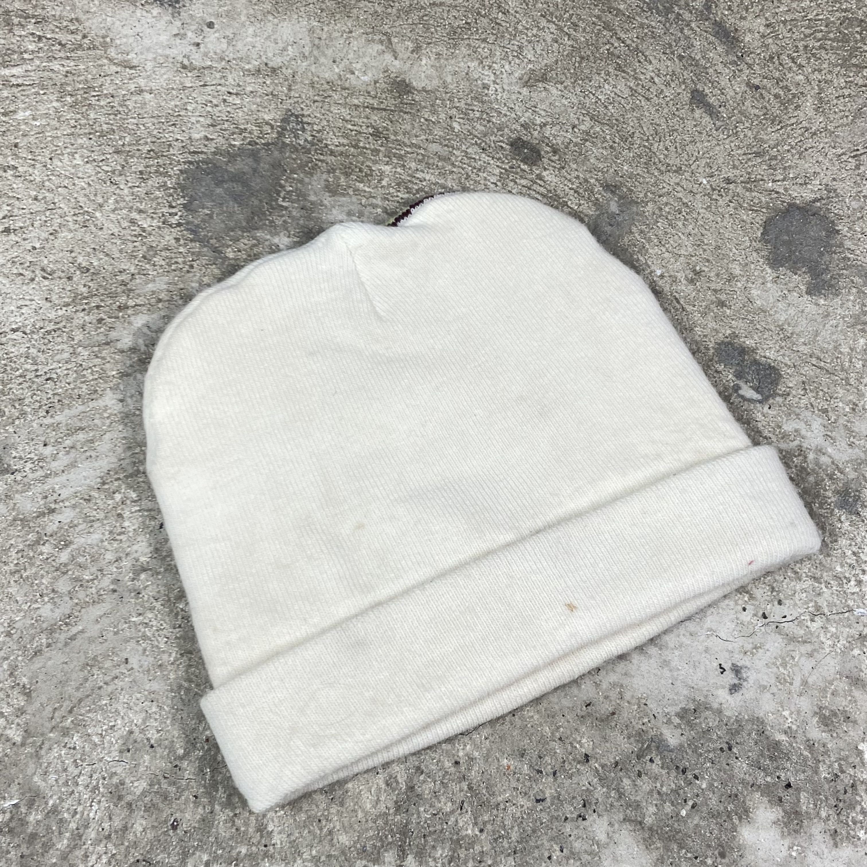 Vintage 1990s PRINCESS CINDERELLA VINTAGE BEANIE HAT - 4275 Size ONE SIZE - 3 Thumbnail