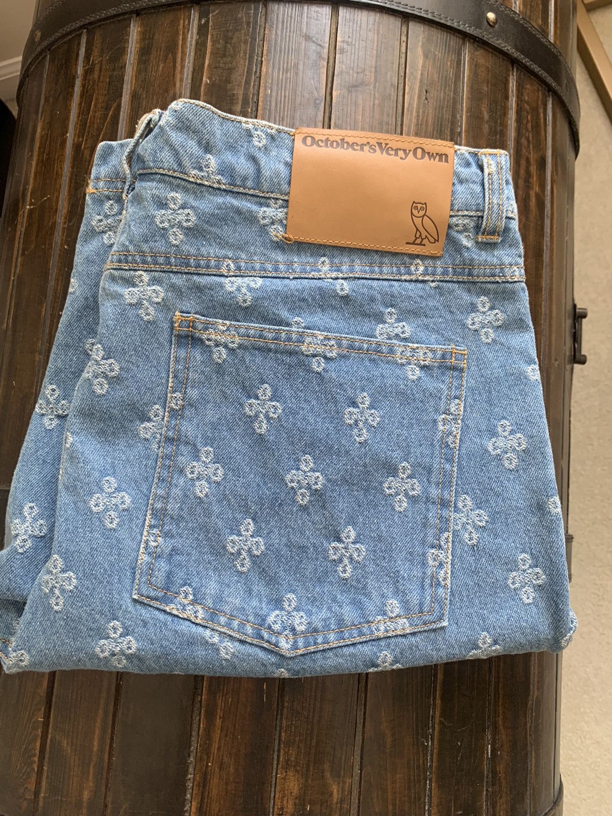 パンツ OCTOBERS VERY OWN MONOGRAM DENIM SHORT OCTOBERS VERY OWN MONOGRAM DENIM SHORT