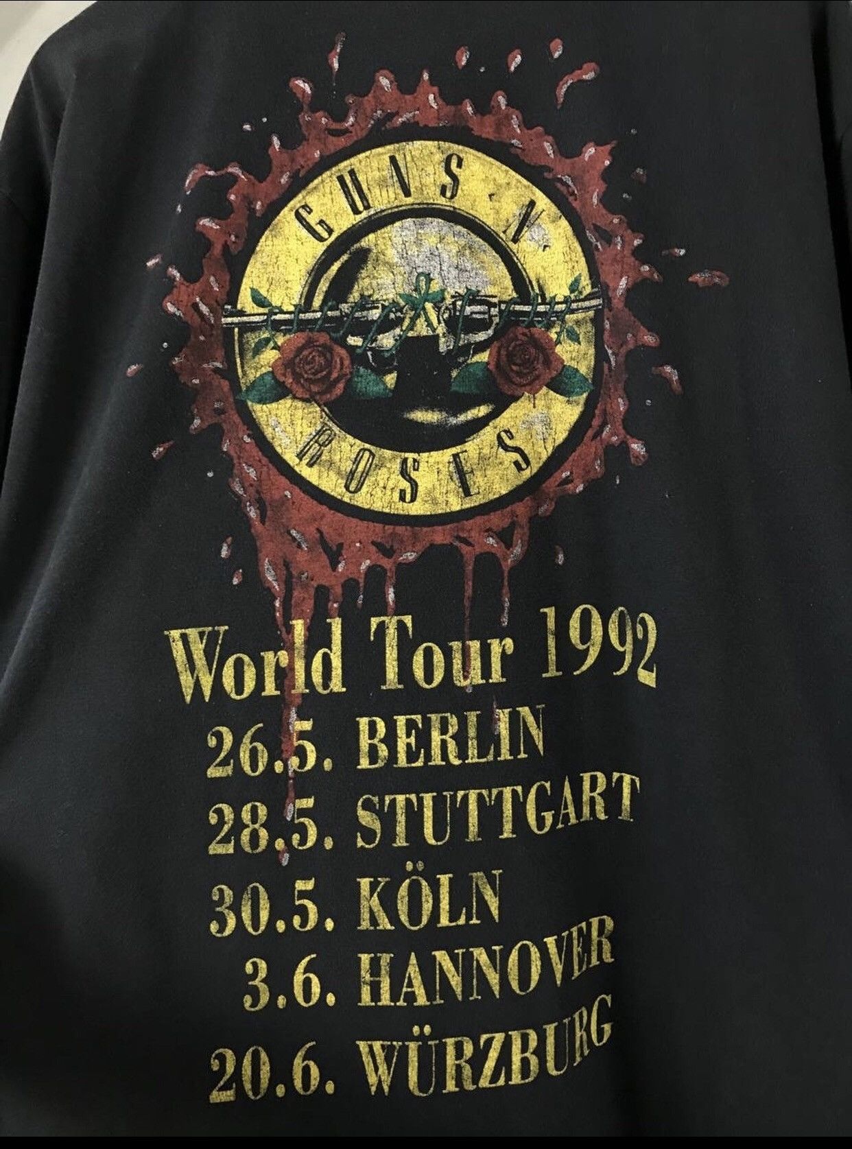 Band Tees × Guns N' Roses × Vintage Guns N Roses Vintage Rock Band Tour Tee Size US XXL / EU 58 / 5 - 4 Thumbnail