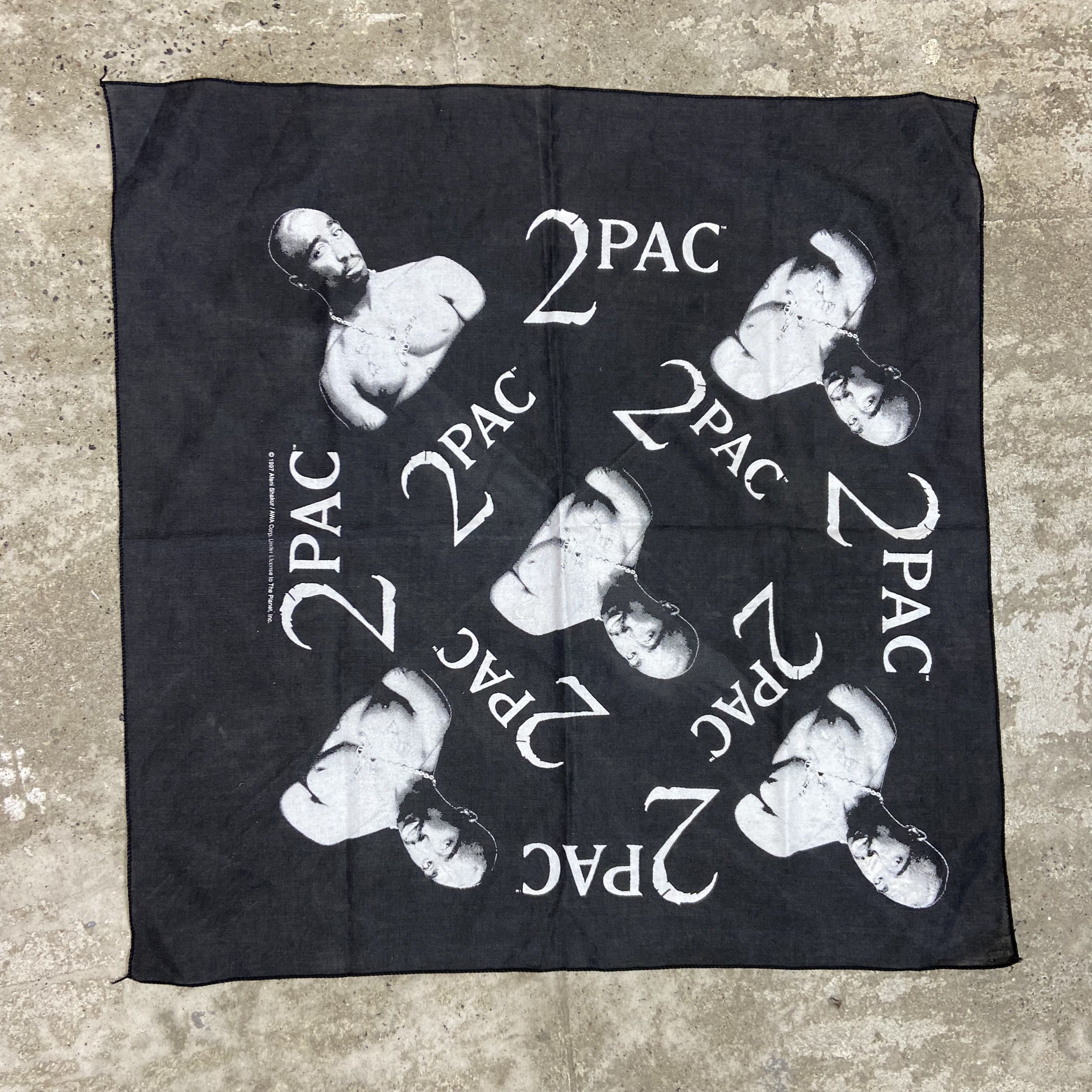 Vintage 1997 TUPAC VERY RARE ARCHIVE BANDANA 4262 Size ONE SIZE - 1 Thumbnail
