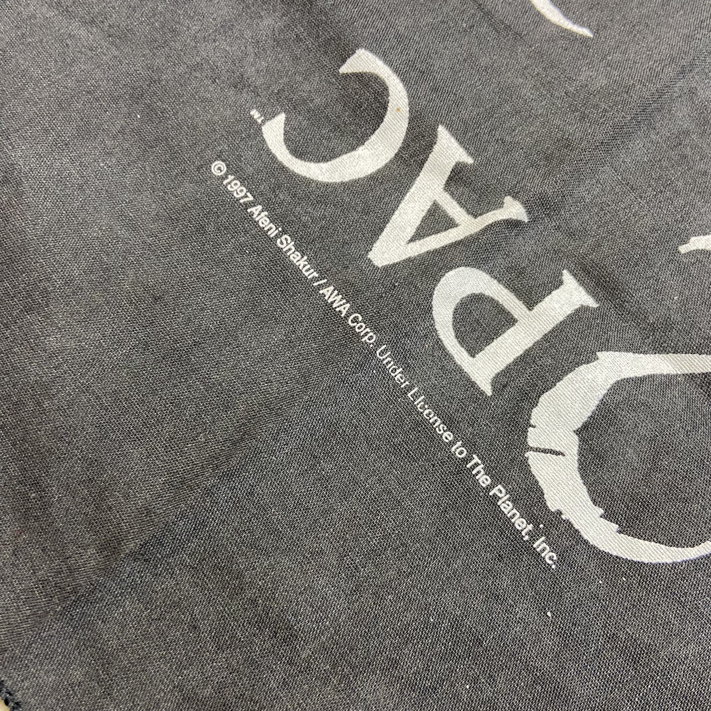 Vintage 1997 TUPAC VERY RARE ARCHIVE BANDANA 4262 Size ONE SIZE - 6 Thumbnail