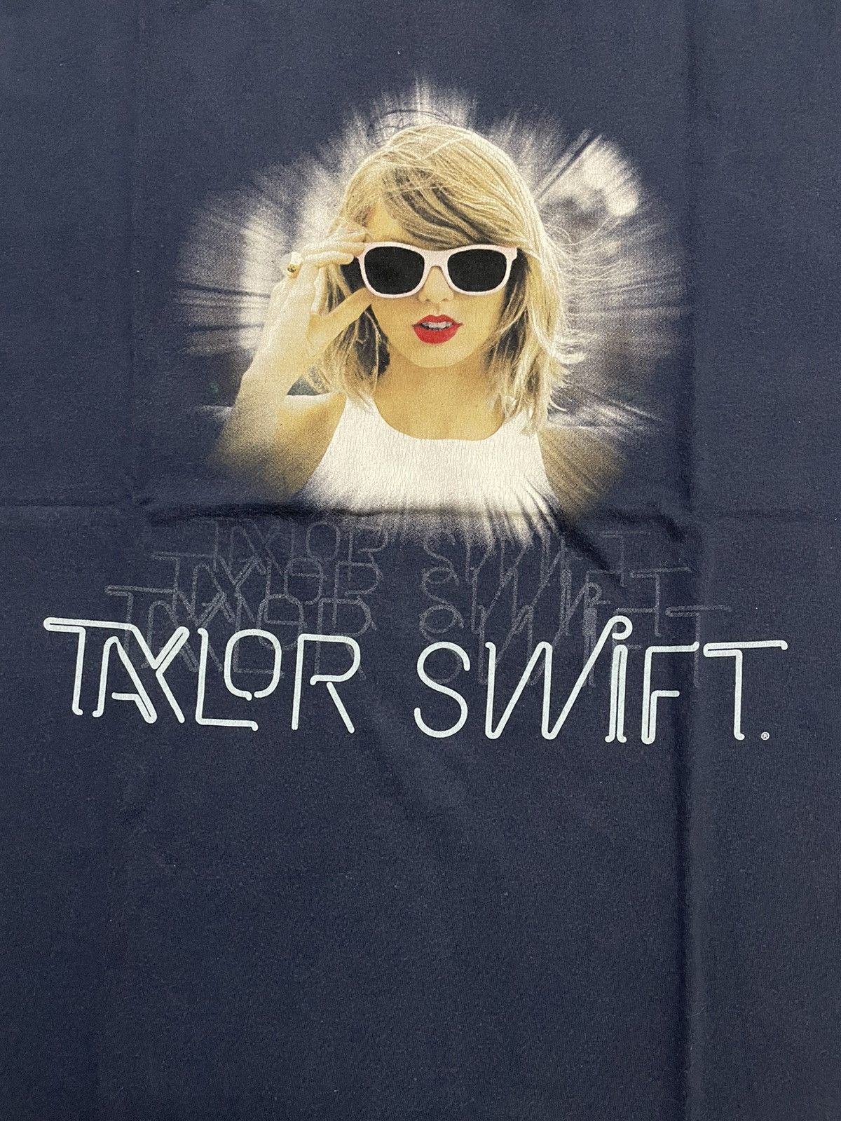 Other Taylor Swift Tour Tshirt Size US M / EU 48-50 / 2 - 3 Thumbnail