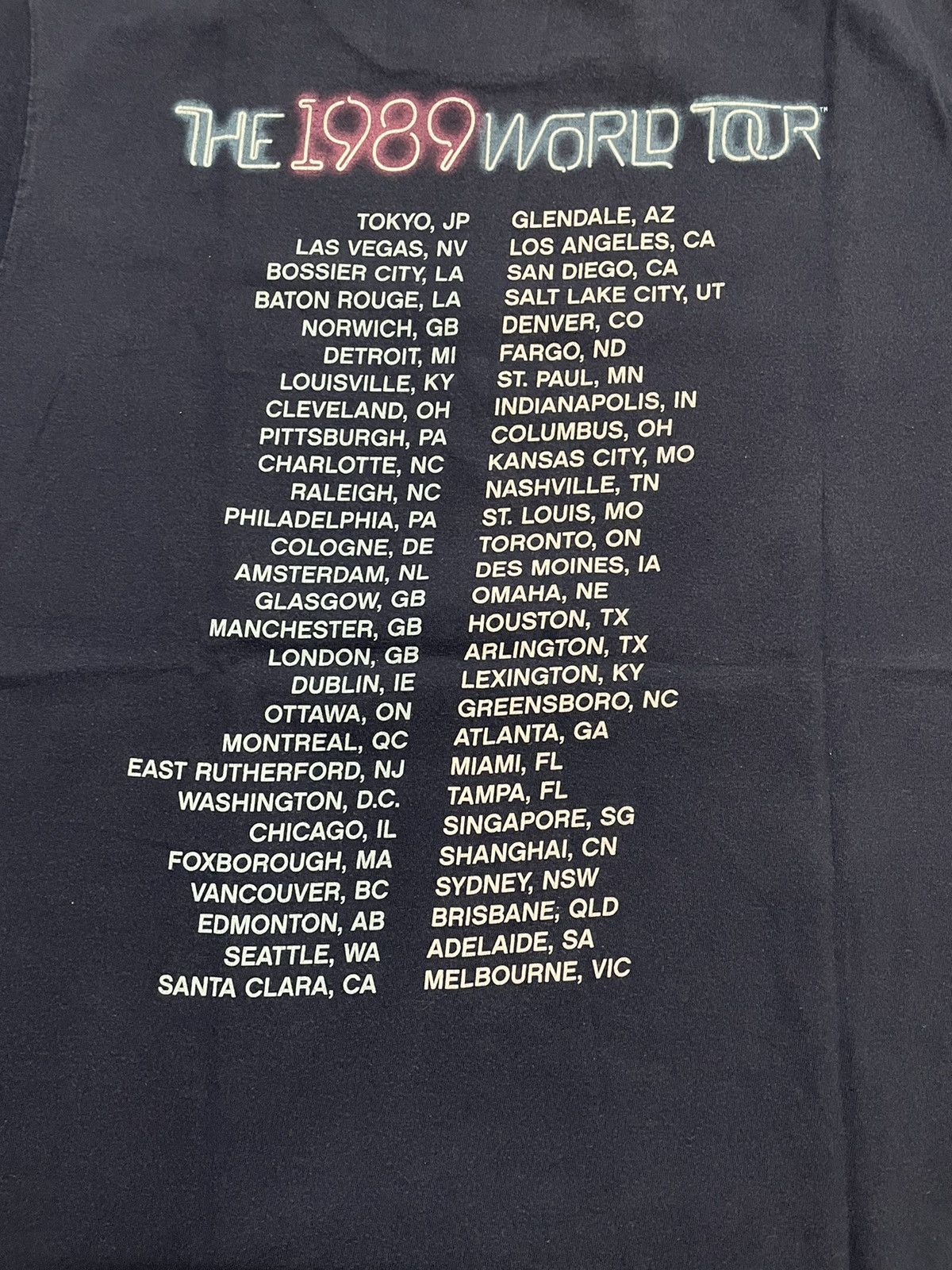 Other Taylor Swift Tour Tshirt Size US M / EU 48-50 / 2 - 4 Thumbnail