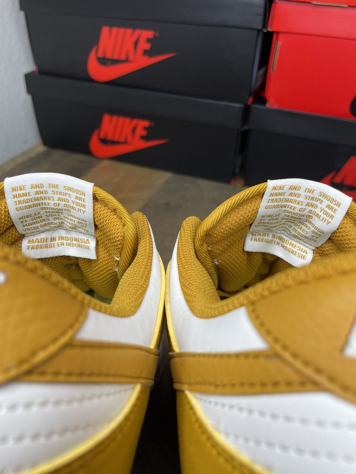Nike Nike Dunk Low Next Nature Gold Phantom 2022 Size US 10.5 / EU 43-44 - 7 Thumbnail