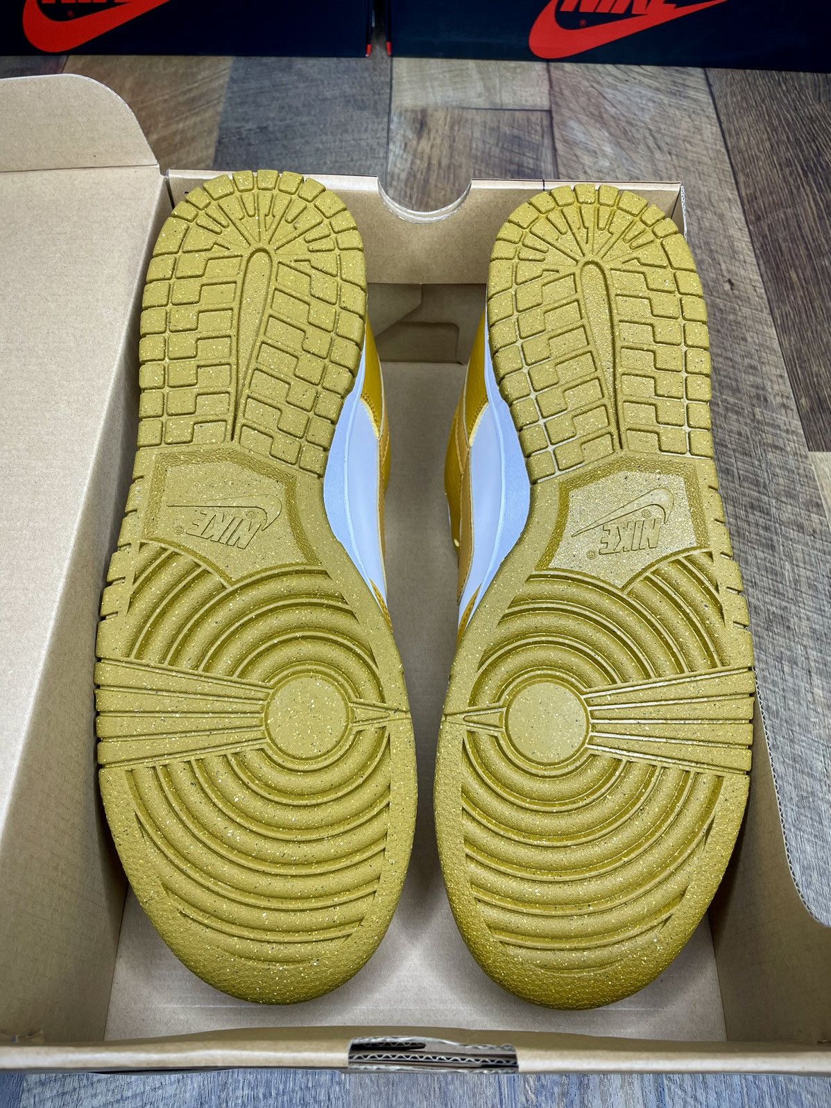Nike Nike Dunk Low Next Nature Gold Phantom 2022 Size US 10.5 / EU 43-44 - 4 Thumbnail