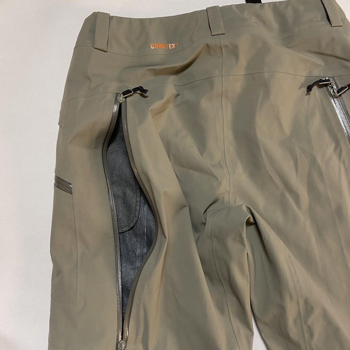 Arc'teryx Arcteryx Vintage Beta AR Gore-Tex Recco Ski Pants Size US 30 / EU 46 - 11 Thumbnail