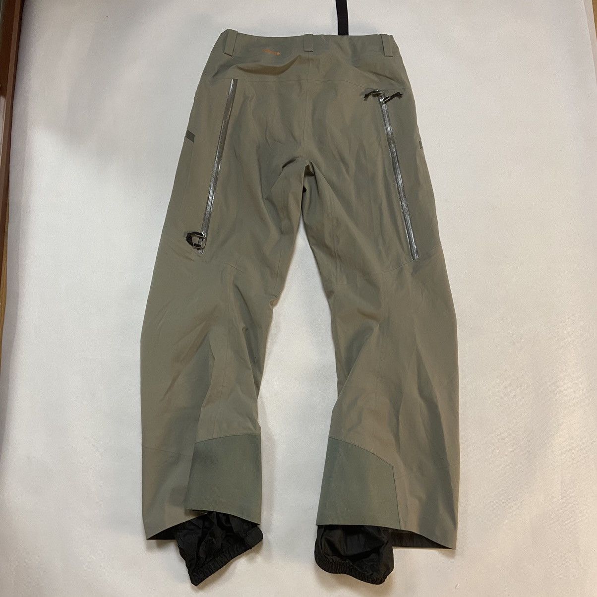 Arc'teryx Arcteryx Vintage Beta AR Gore-Tex Recco Ski Pants Size US 30 / EU 46 - 1 Thumbnail