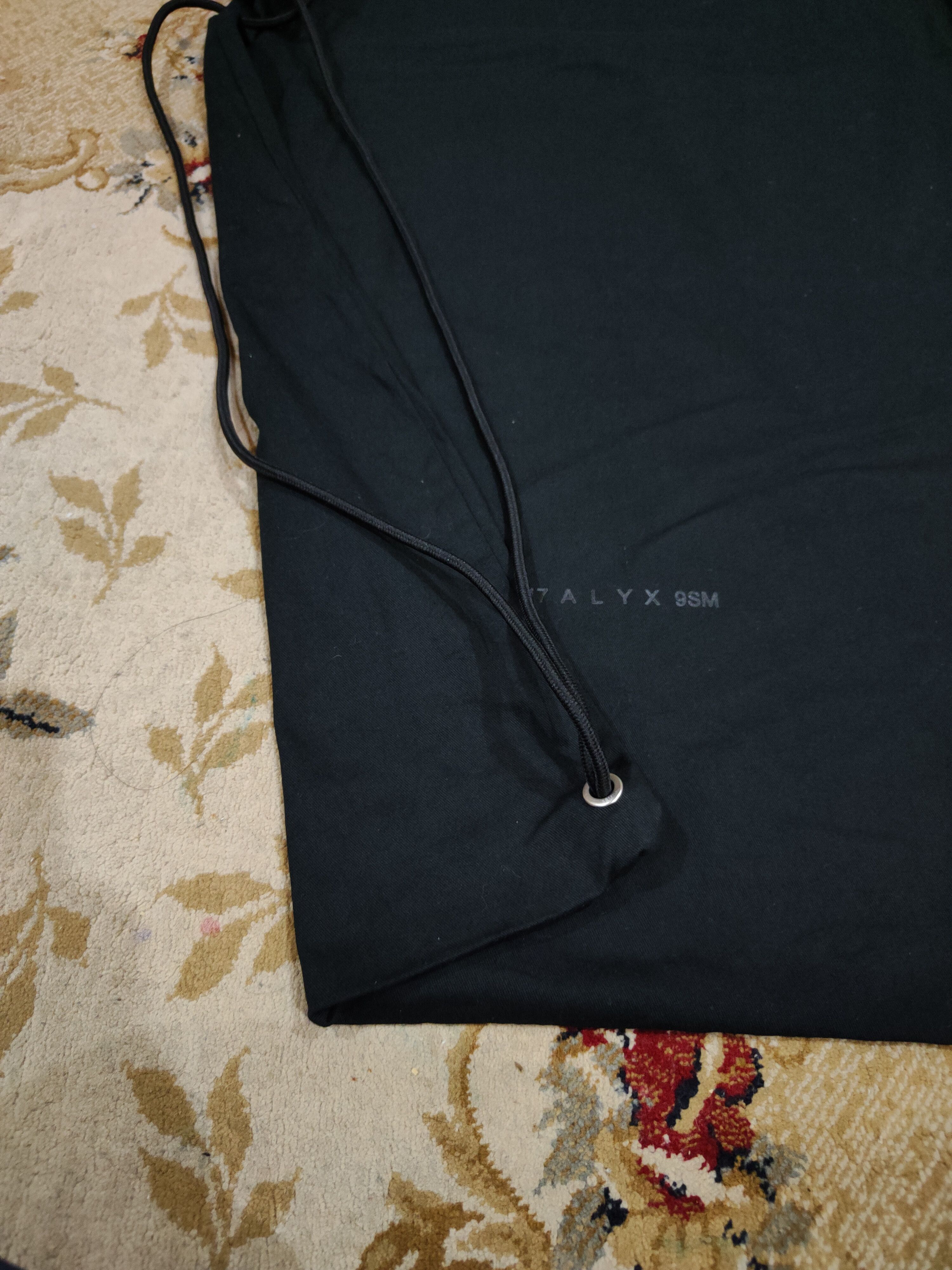 1017 ALYX 9SM Alyx Drawstring Bag Size ONE SIZE - 3 Thumbnail