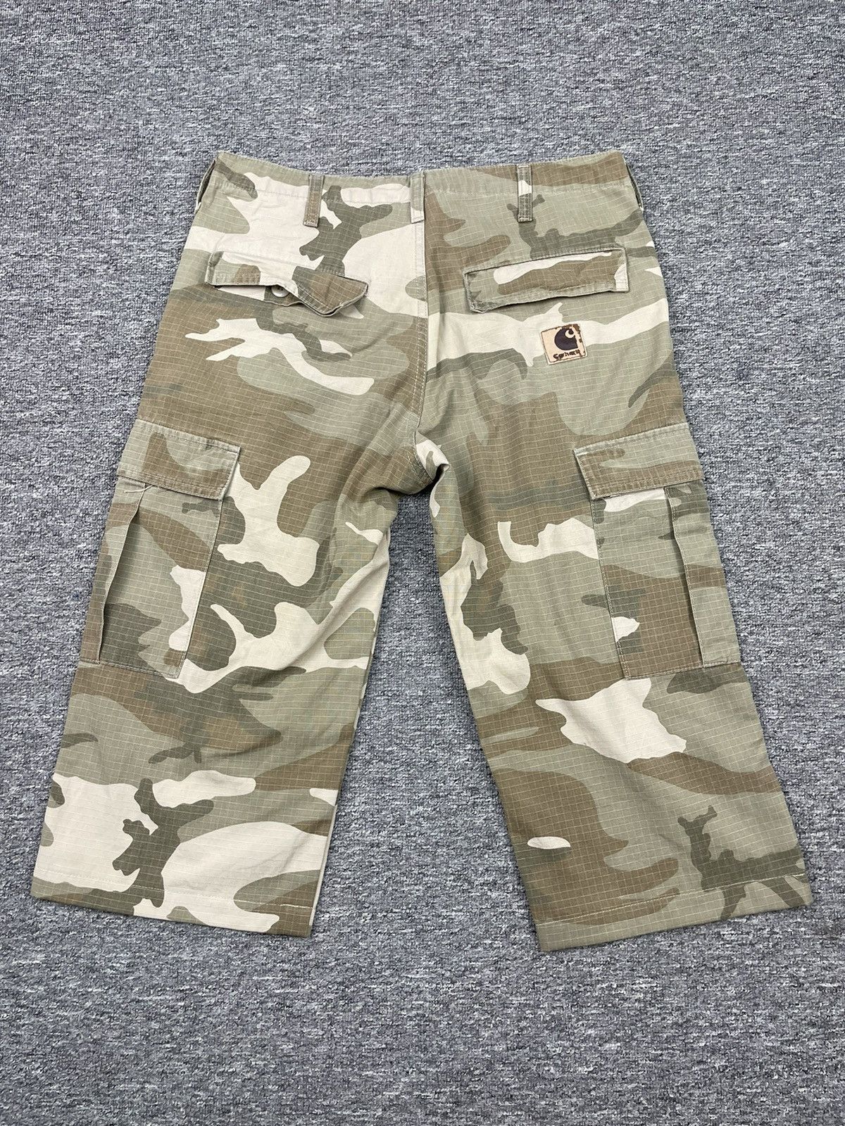 Vintage Carhartt Short Cargo Pant Camo