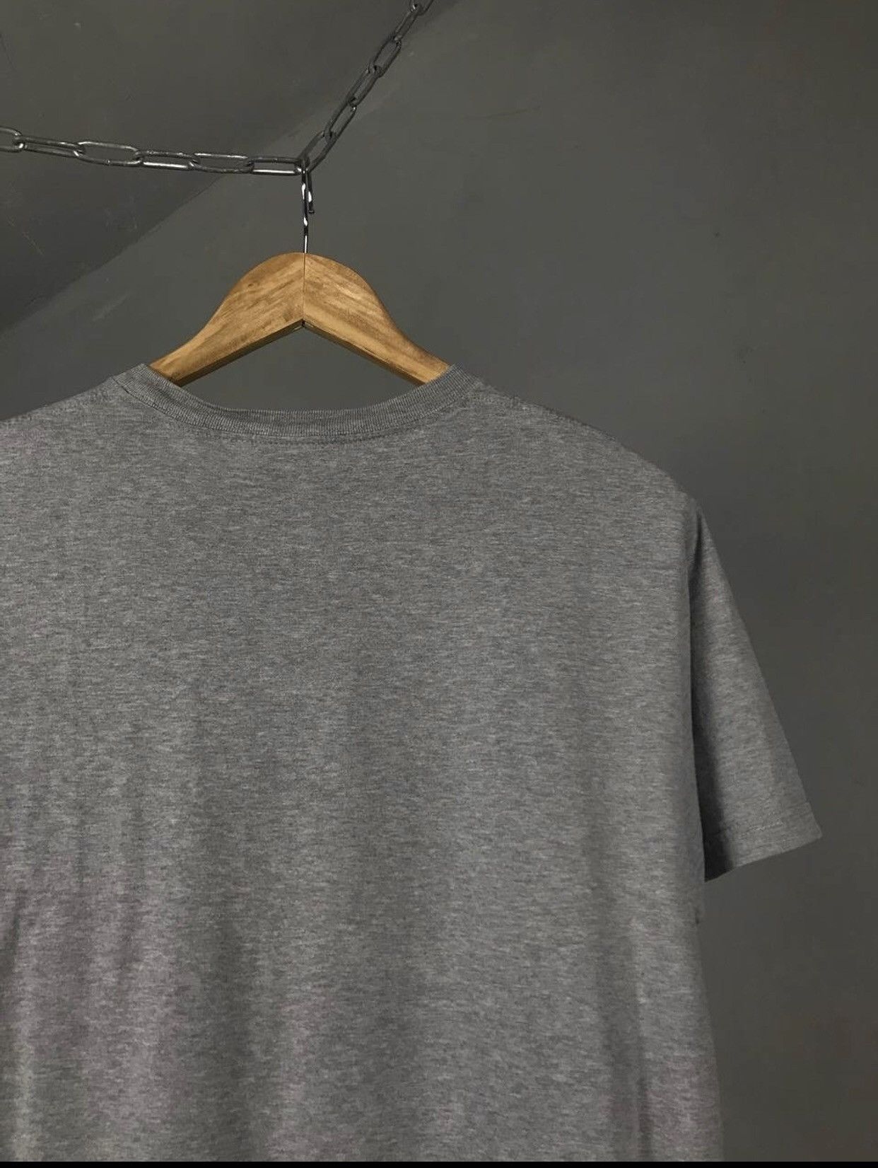 Carhartt × Carhartt Wip Carhartt wip center logo streetwear gray tee Size US M / EU 48-50 / 2 - 8 Thumbnail
