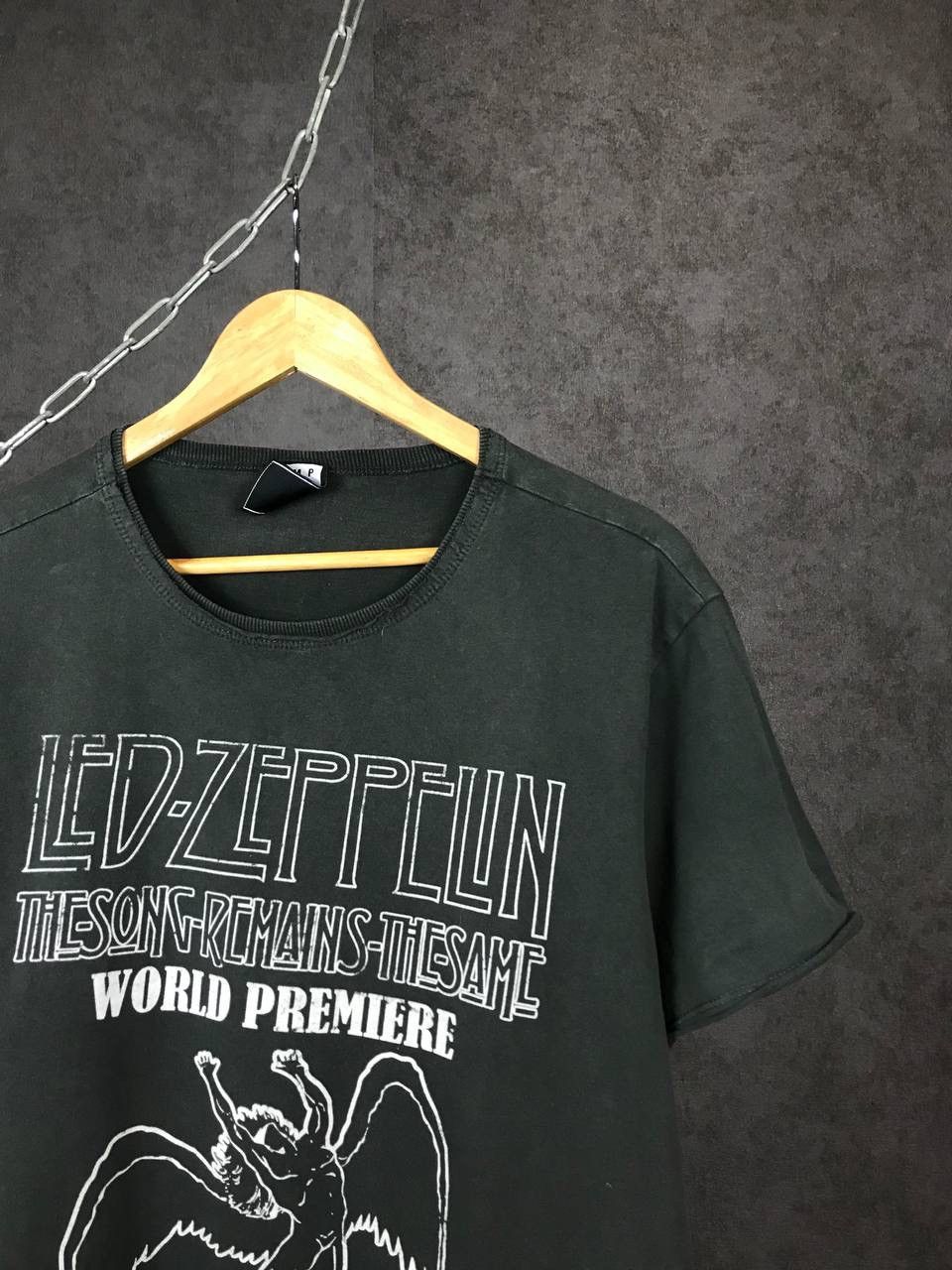 Band Tees × Led Zeppelin × Vintage Led Zeppelin vintage rock band tee Size US XL / EU 56 / 4 - 2 Thumbnail