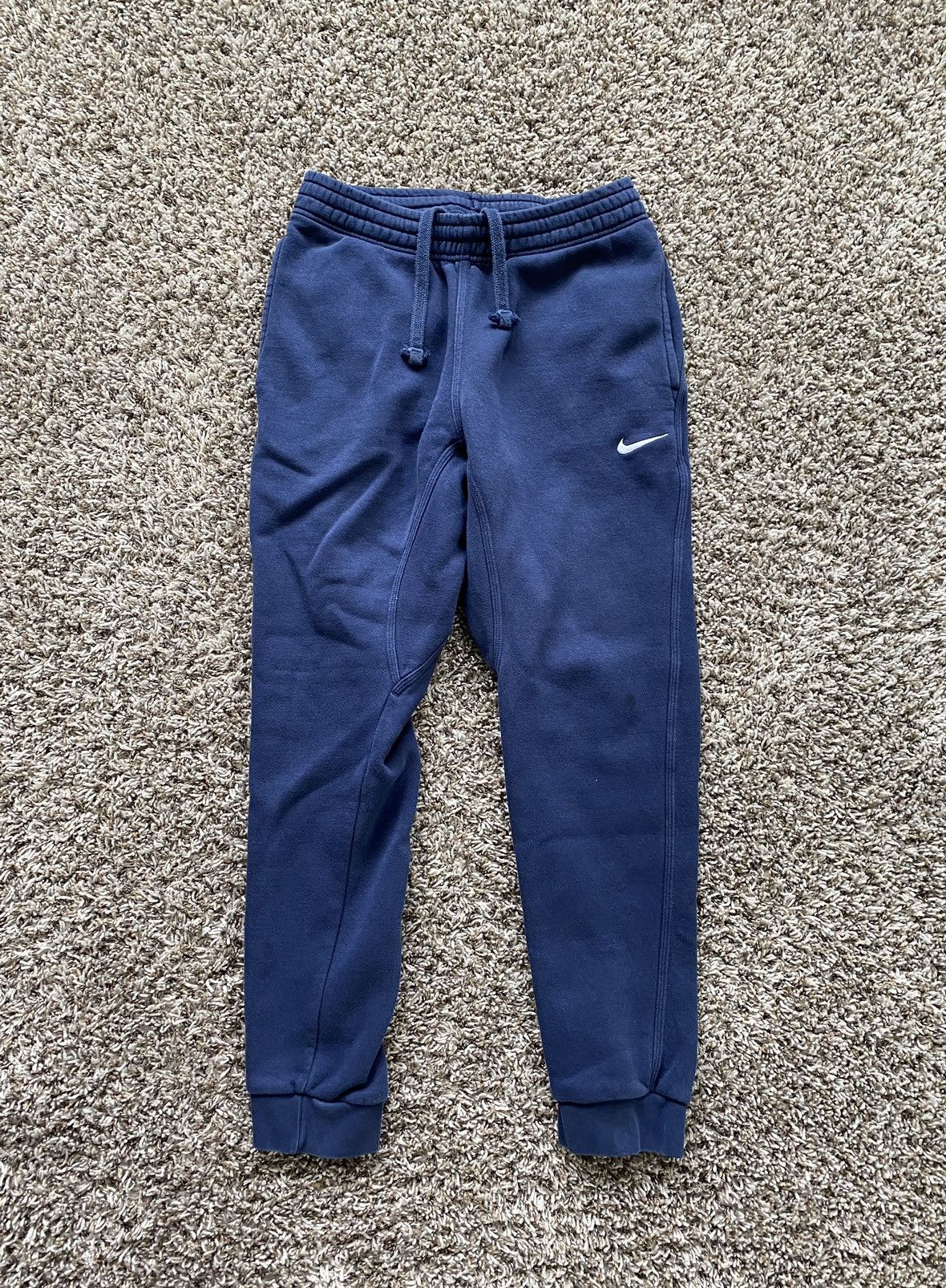 Nike VINTAGE NIKE ESSENTIALS SWEATPANTS Size US 31 - 1 Thumbnail