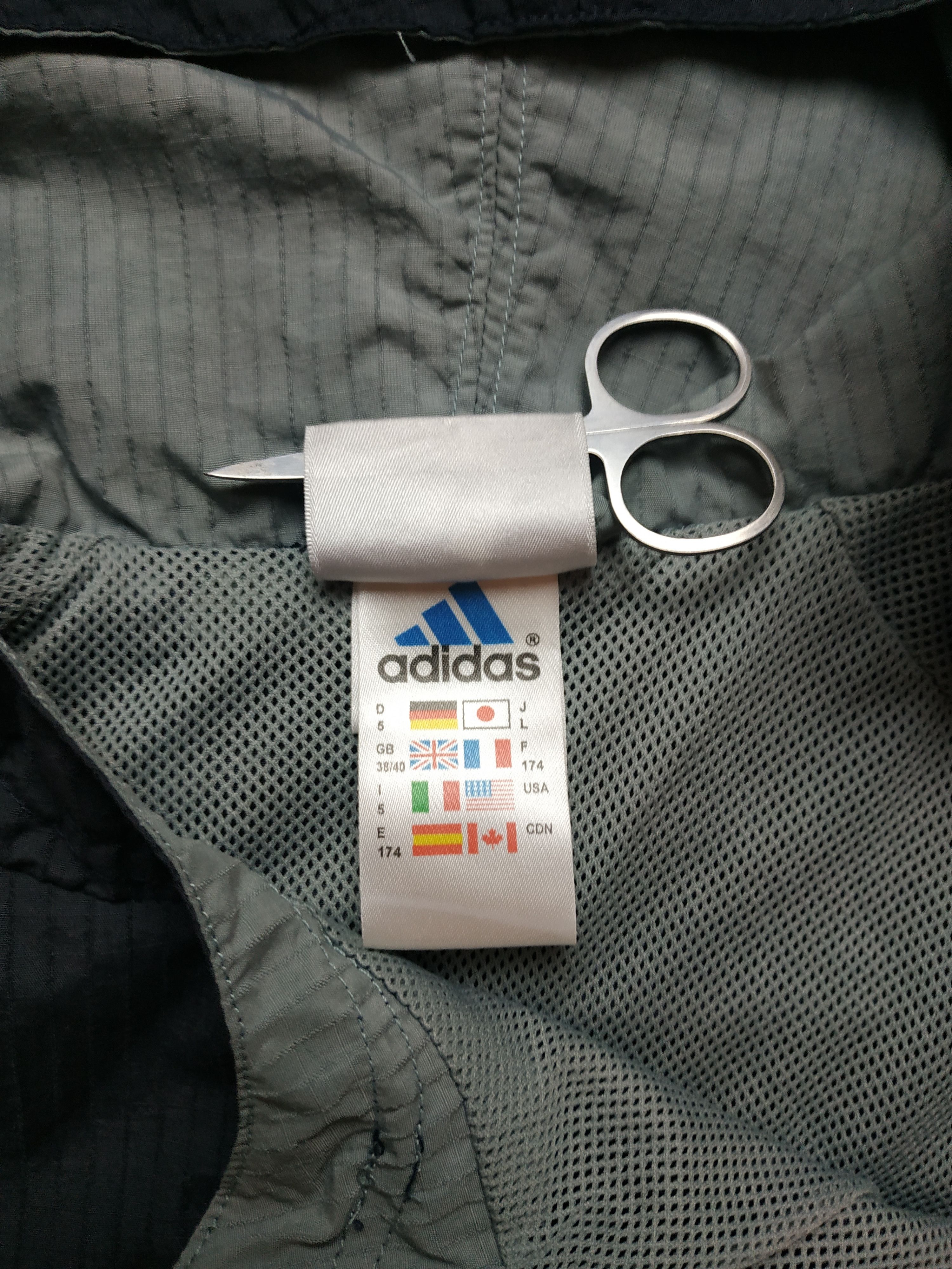 Adidas Adidas vintage jacket Size US M / EU 48-50 / 2 - 4 Thumbnail