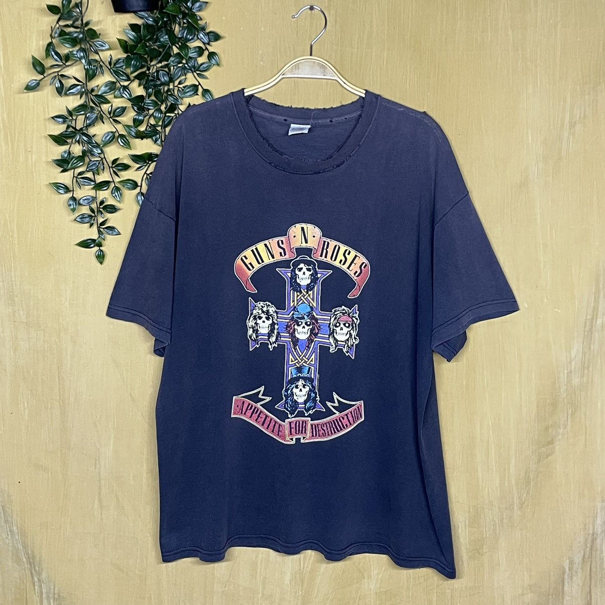 Vintage Guns .N. Roses 2004
