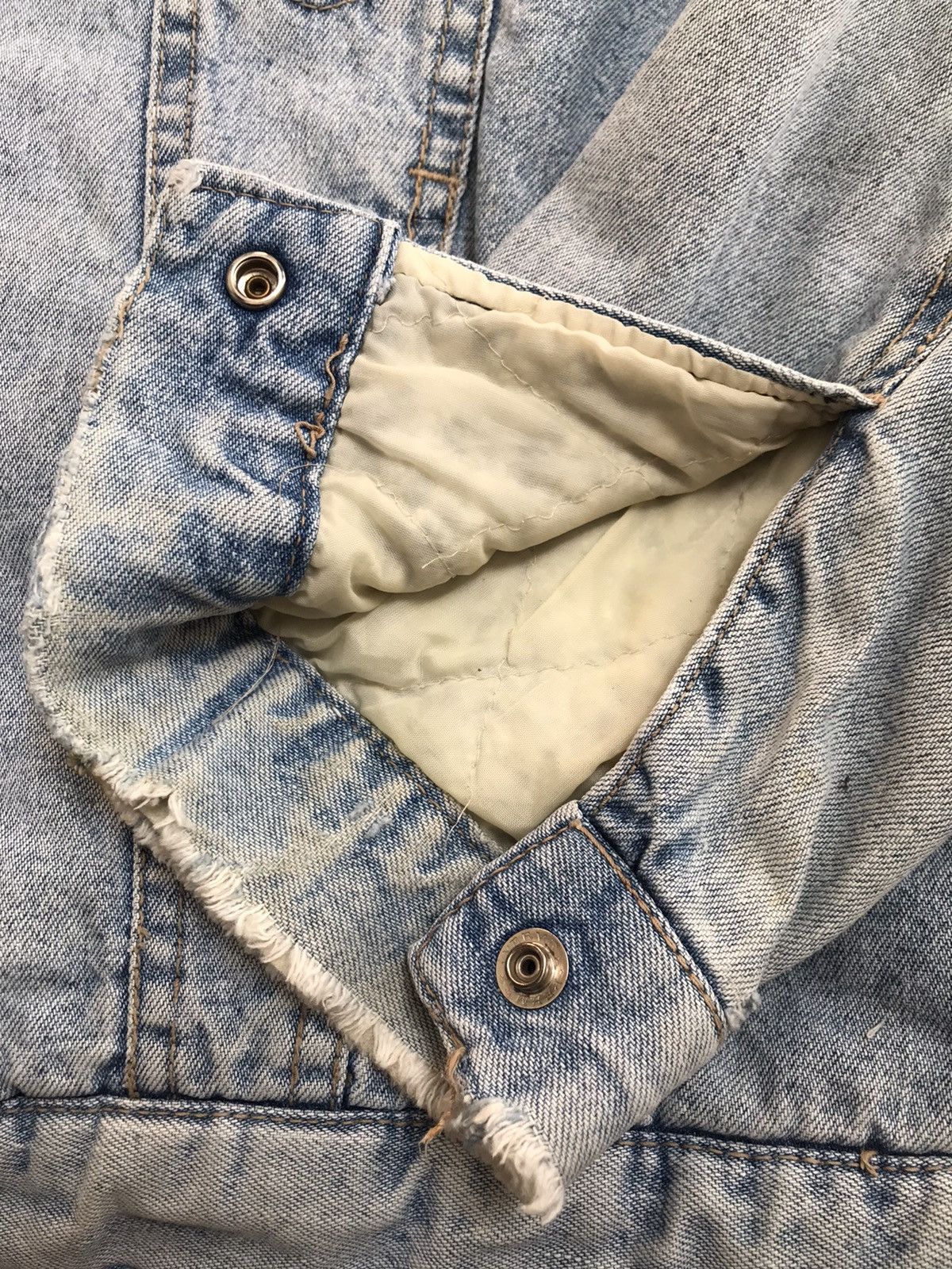 Japanese Brand G.L HEART DENIM DISTRESSED JACKET Size US L / EU 52-54 / 3 - 5 Thumbnail