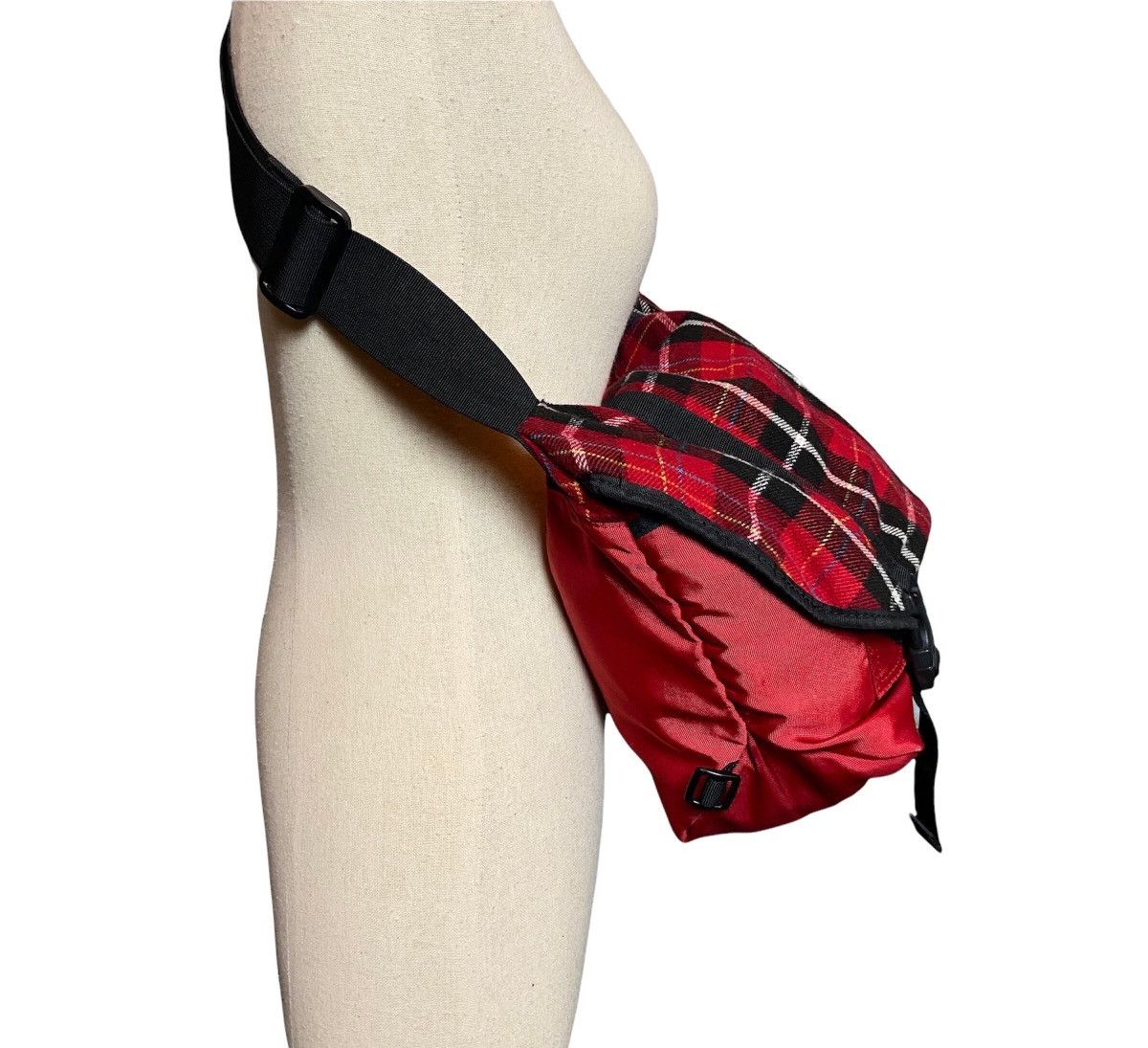 Head Porter Head Porter Tokyo Japan Yoshida Nova Check Messenger Bag Size ONE SIZE - 3 Thumbnail