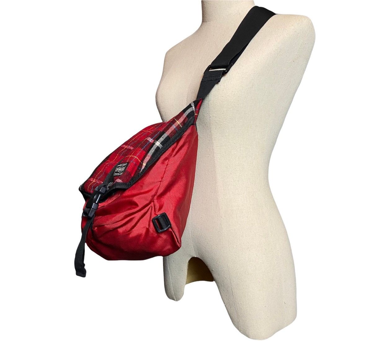Head Porter Head Porter Tokyo Japan Yoshida Nova Check Messenger Bag Size ONE SIZE - 2 Thumbnail