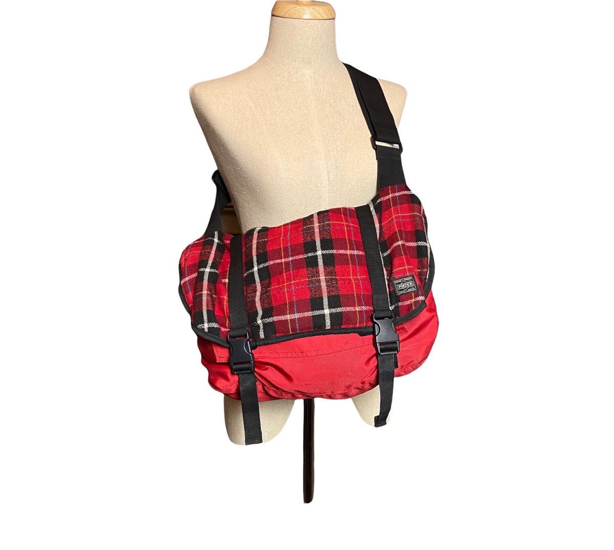 Head Porter Head Porter Tokyo Japan Yoshida Nova Check Messenger Bag Size ONE SIZE - 1 Thumbnail