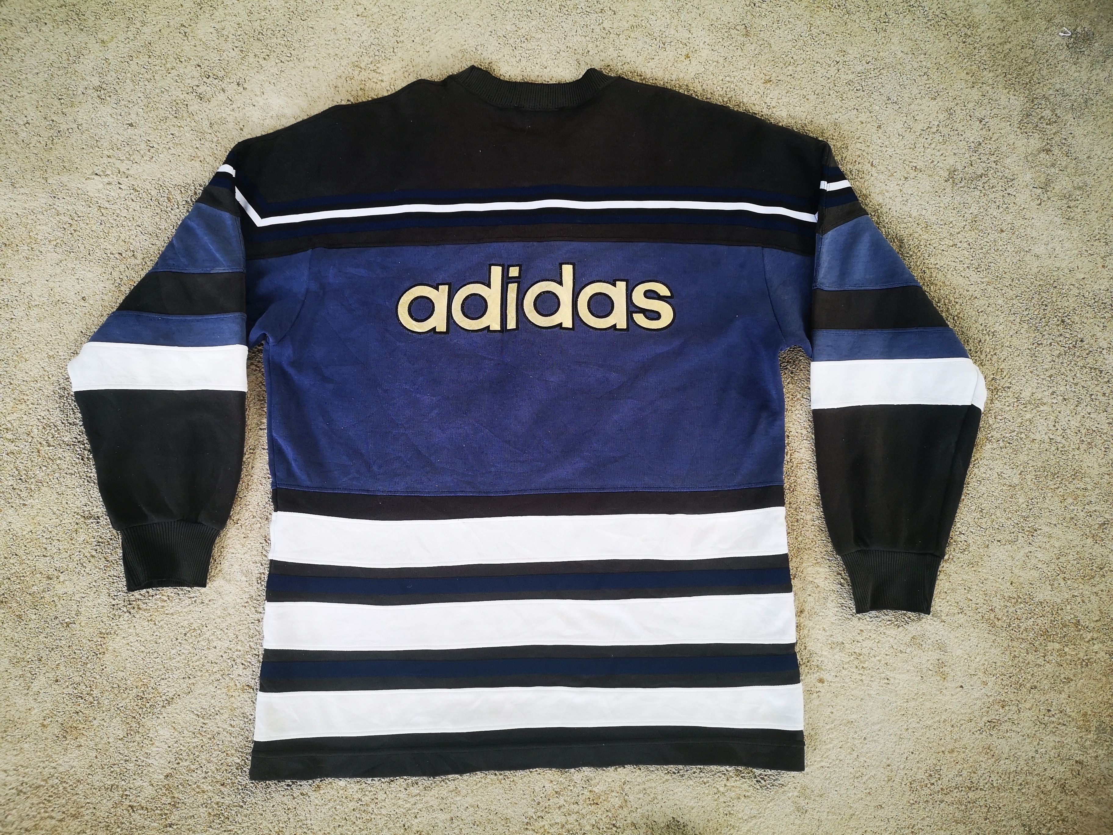 Adidas Vintage Adidas Die Weltmarke Mit Den Big Logo Size US L / EU 52-54 / 3 - 4 Thumbnail
