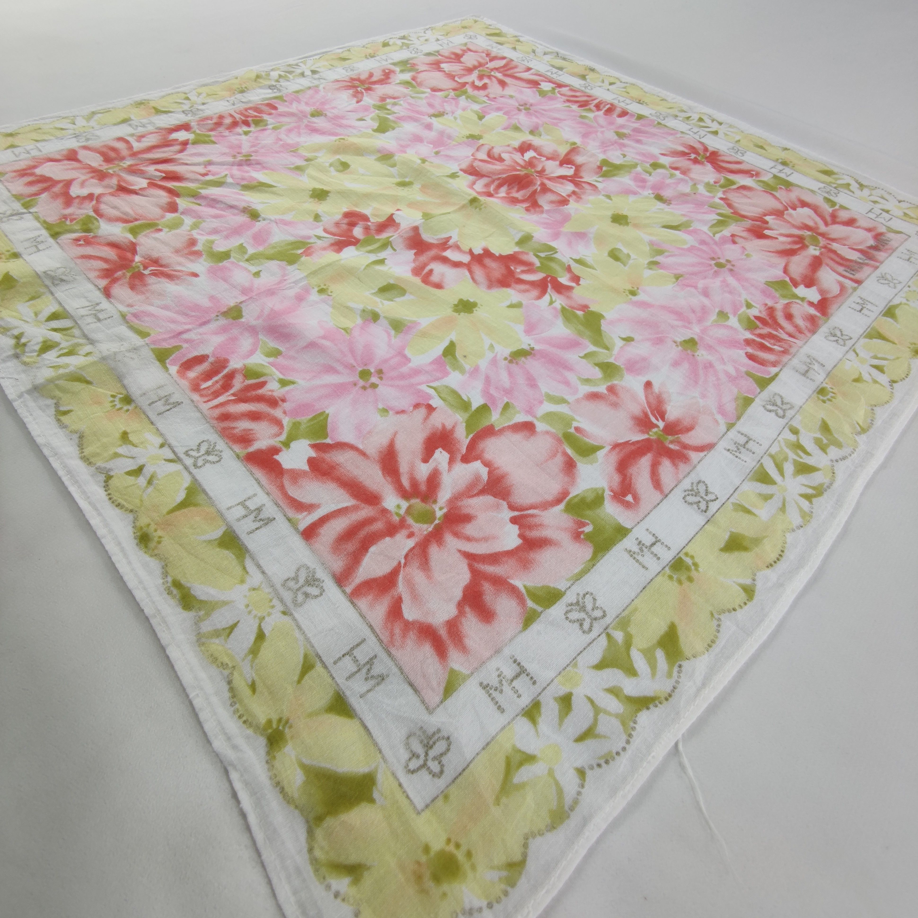 Hanae Mori Hanae Mori Handkerchief/Neckerchief/Bandana HC186 Size ONE SIZE - 3 Thumbnail