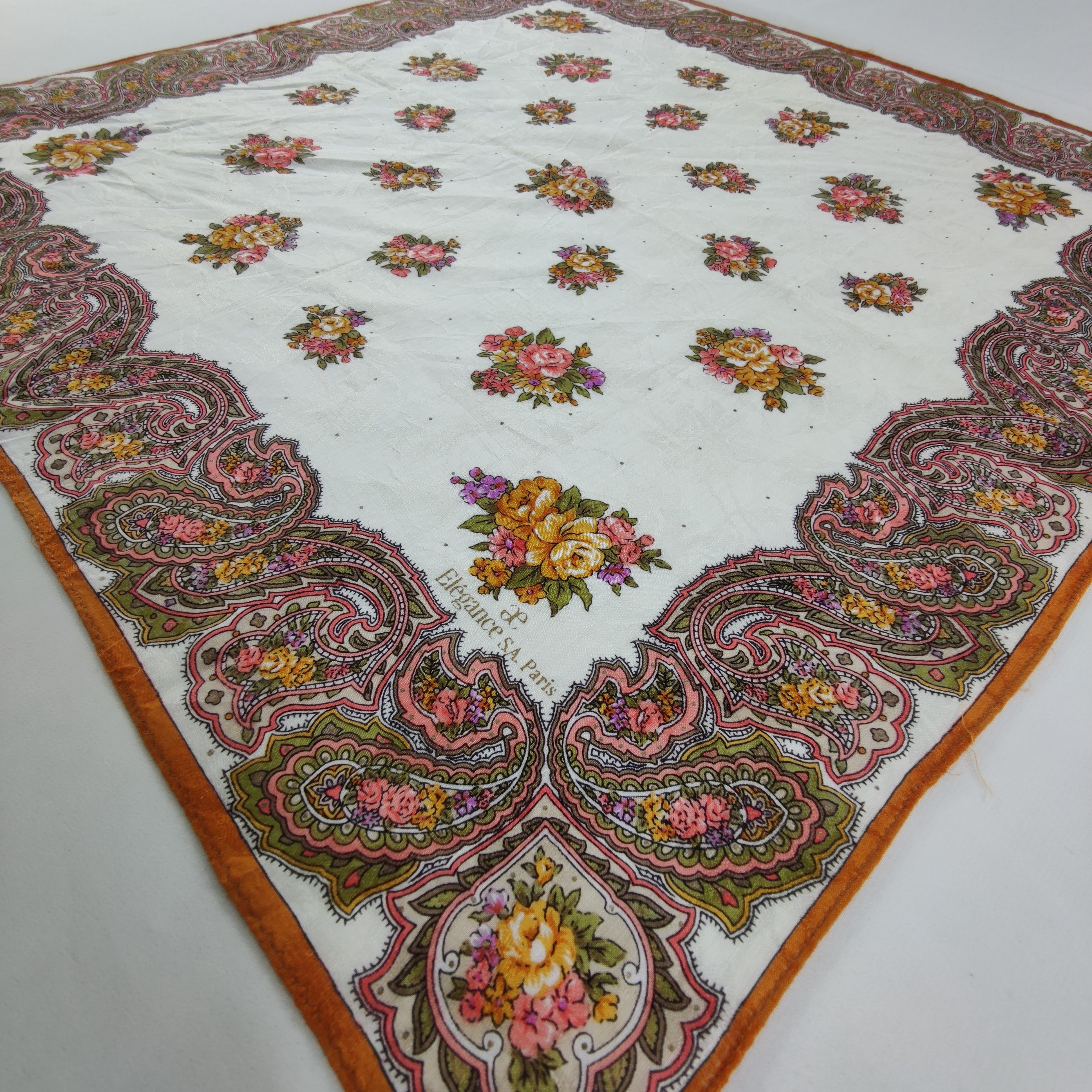 Vintage Elegance SA Paris Handkerchief/Neckerchief/Bandana Size ONE SIZE - 3 Thumbnail