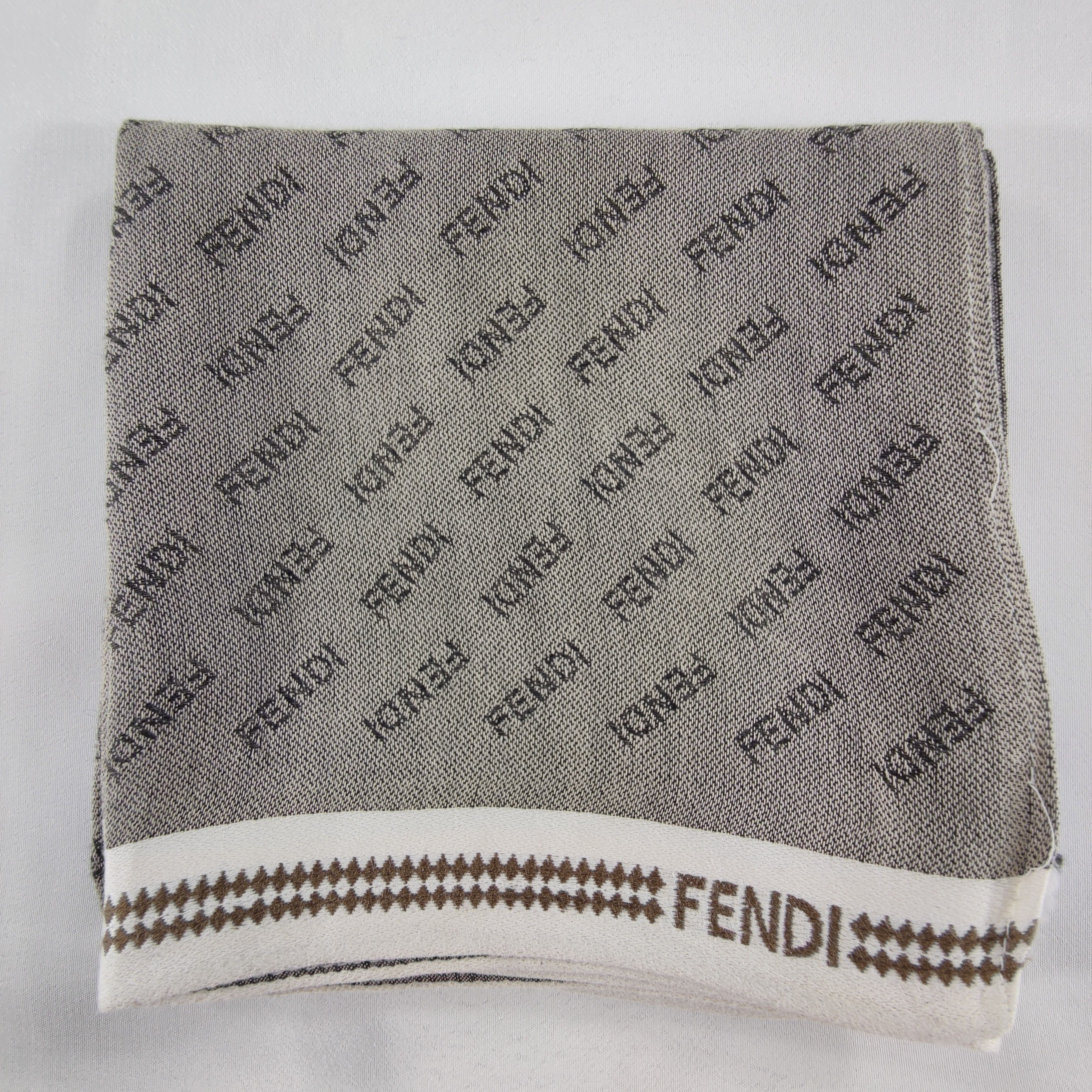 Vintage Fendi Handkerchief/Neckerchief/Bandana 323 Size ONE SIZE - 4 Thumbnail