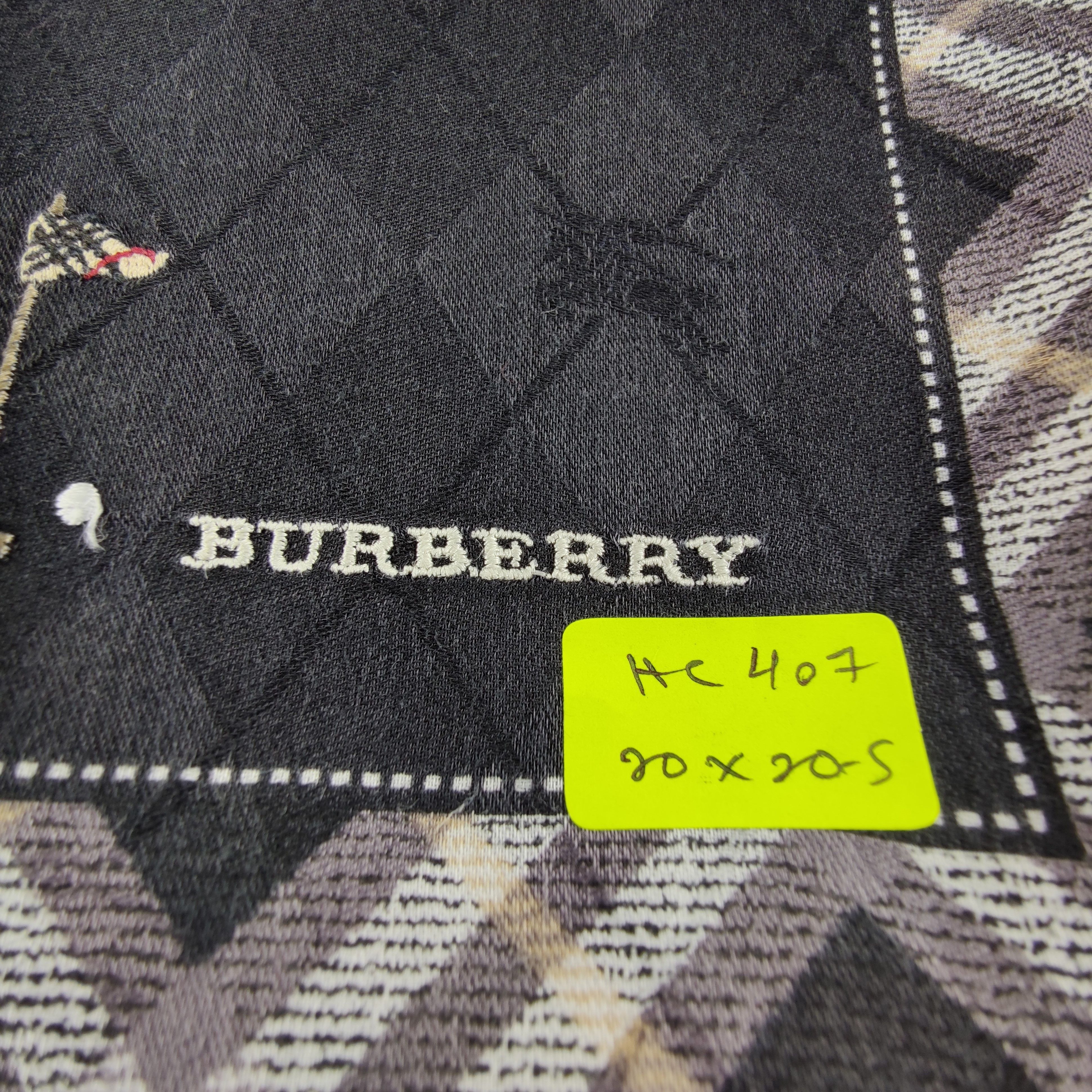 Burberry Burberry Handkerchief/Neckerchief/Bandana 407 Size ONE SIZE - 5 Thumbnail