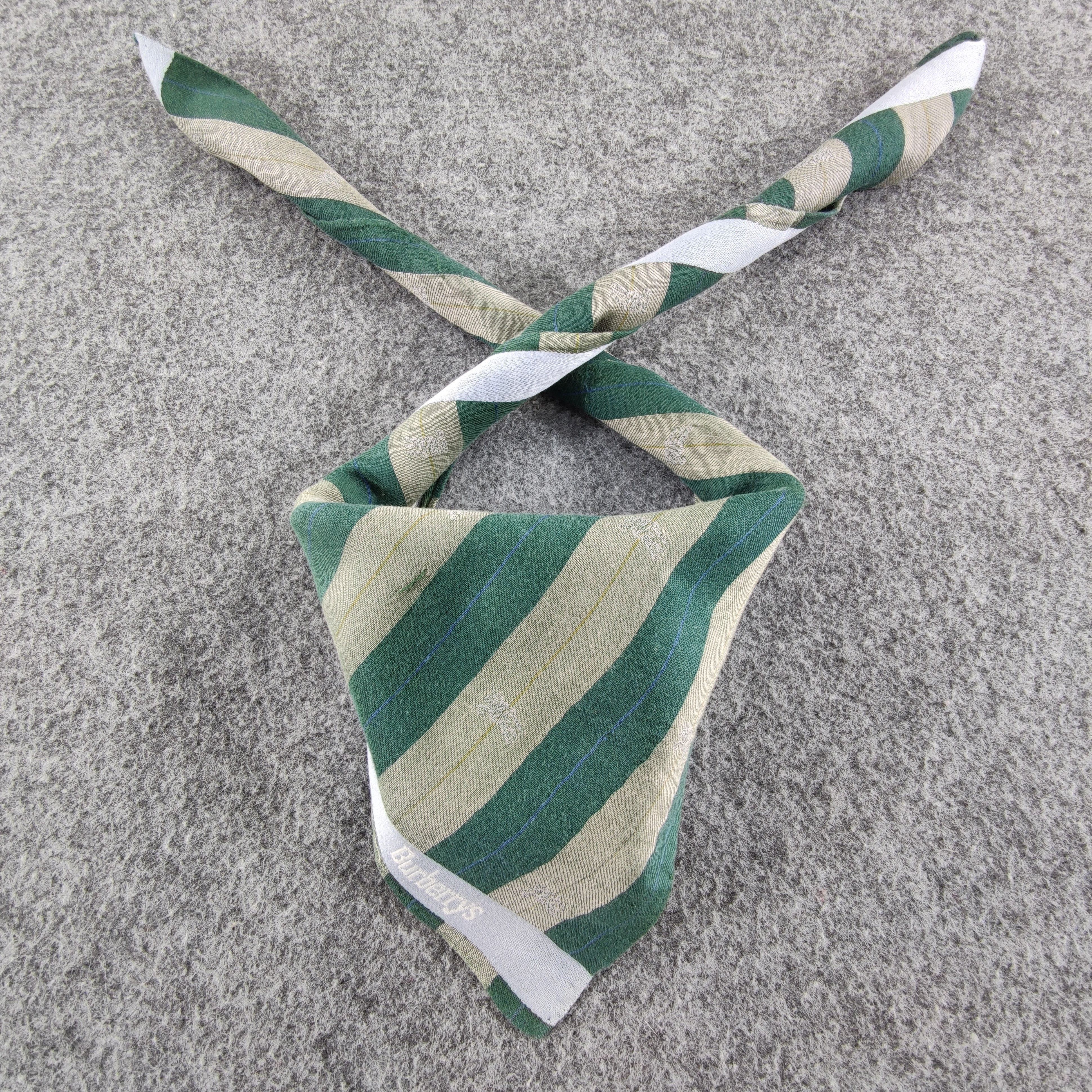 Burberry Burberry Handkerchief/Neckerchief/Bandana 404 Size ONE SIZE - 1 Thumbnail