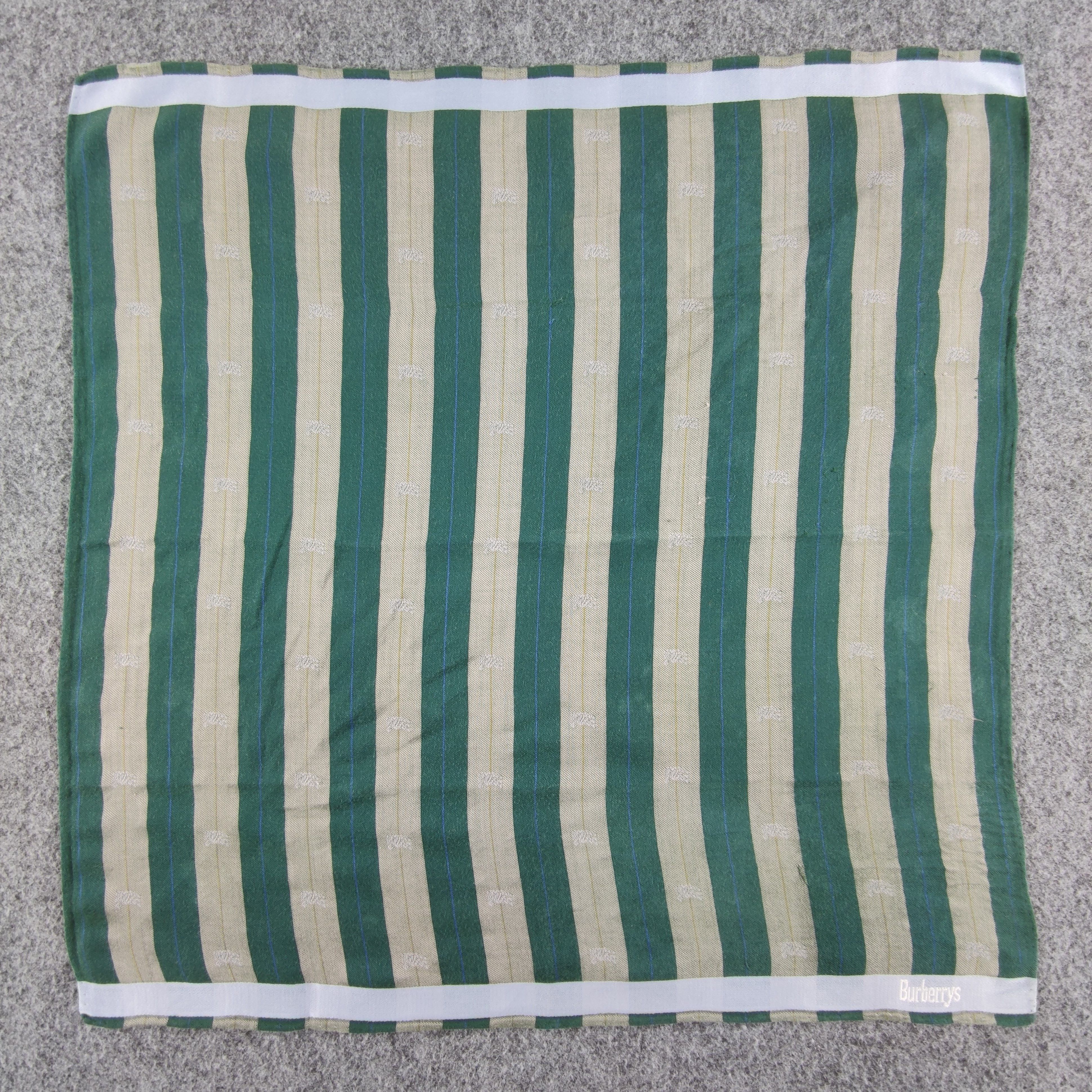 Burberry Burberry Handkerchief/Neckerchief/Bandana 404 Size ONE SIZE - 2 Thumbnail