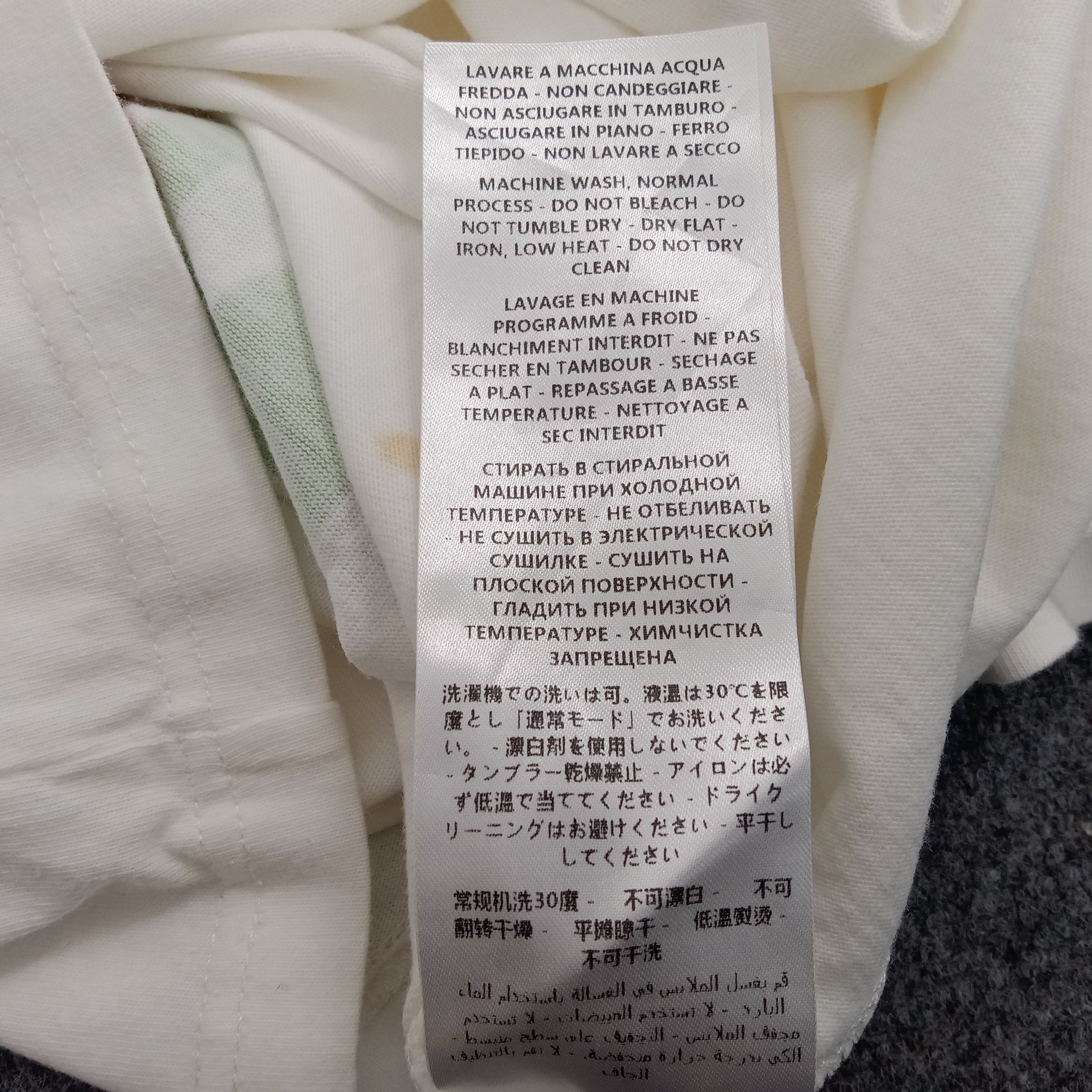 Japanese Brand × Vintage Stella McCartney No Smile No Service Japanese T-Shirt Size US M / EU 48-50 / 2 - 6 Thumbnail