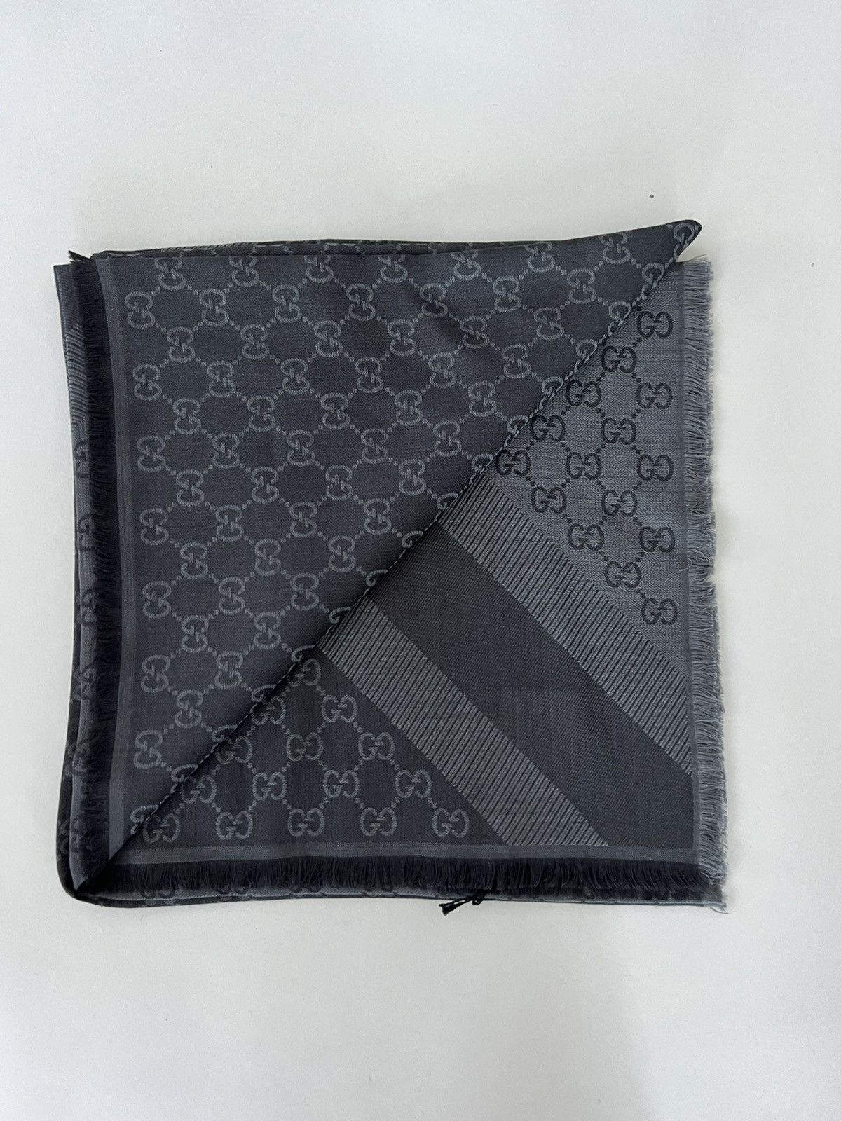 Gucci Gucci Monogram GG Logo Shawl Size ONE SIZE - 4 Thumbnail