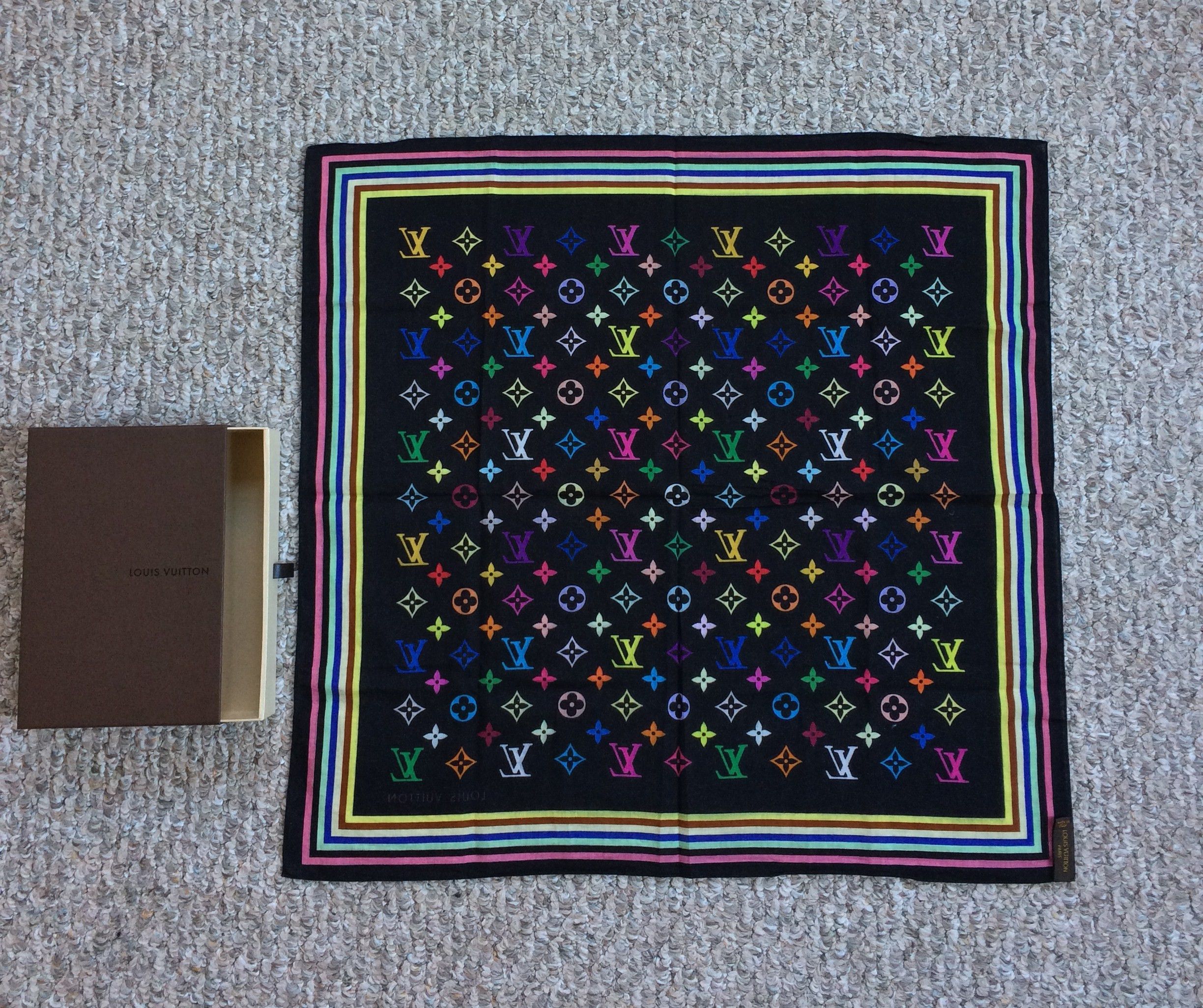 Louis Vuitton × Takashi Murakami NEW S/S 2003 Vuitton Murakami Multicolor Monogram Scarf Size ONE SIZE - 5 Thumbnail