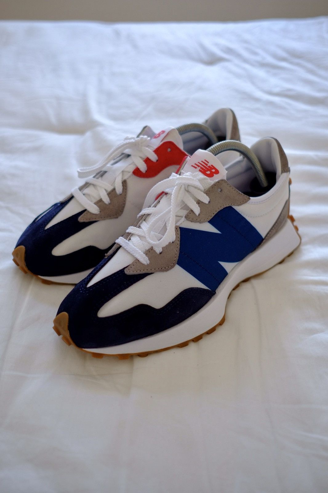 New Balance New Balance 327 sz 9.5 Size US 9.5 / EU 42-43 - 1 Thumbnail