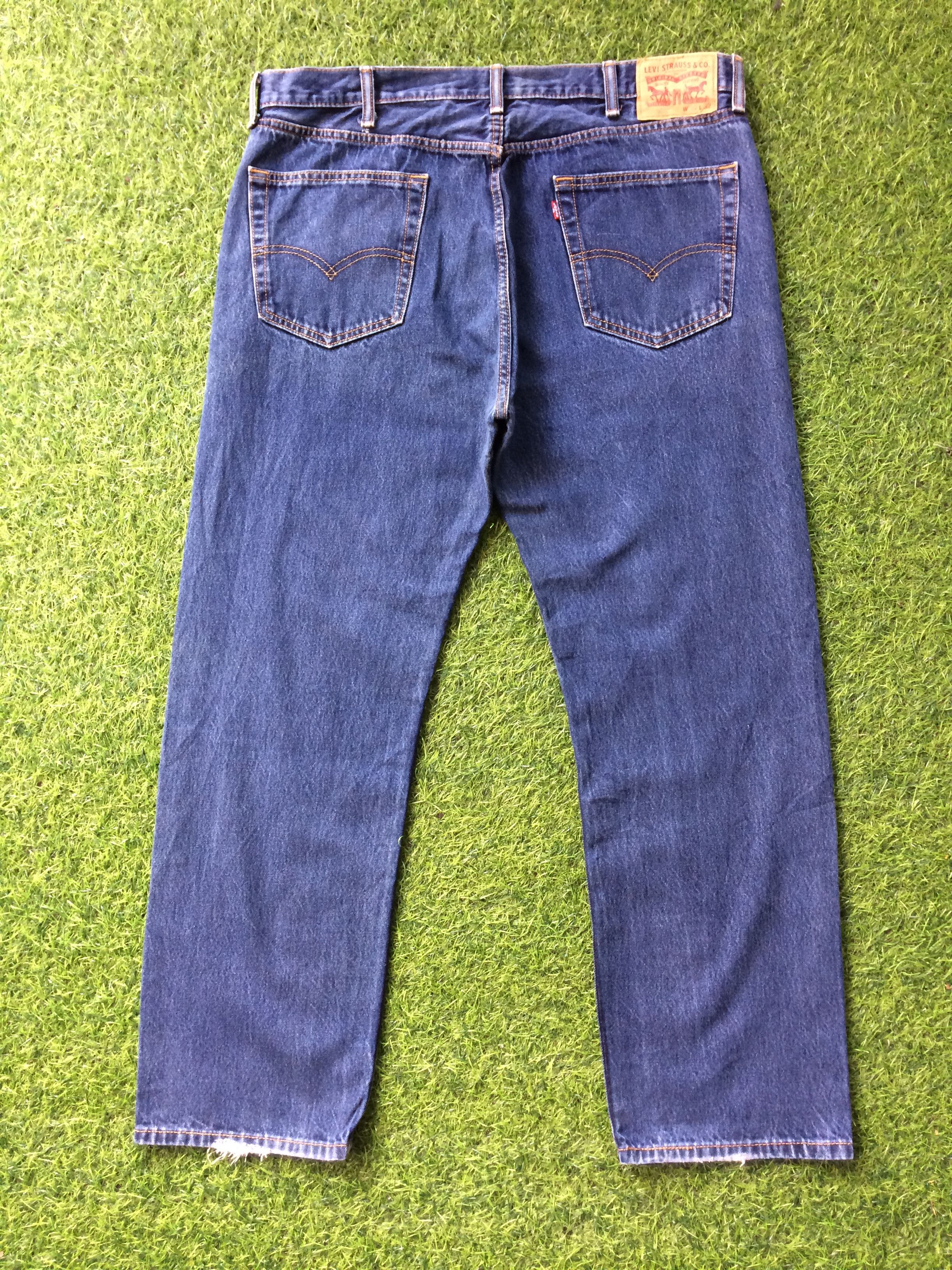 Levi's Vintage Blue Wash Levis 505 Jeans #B-922 Size US 39 - 2 Thumbnail
