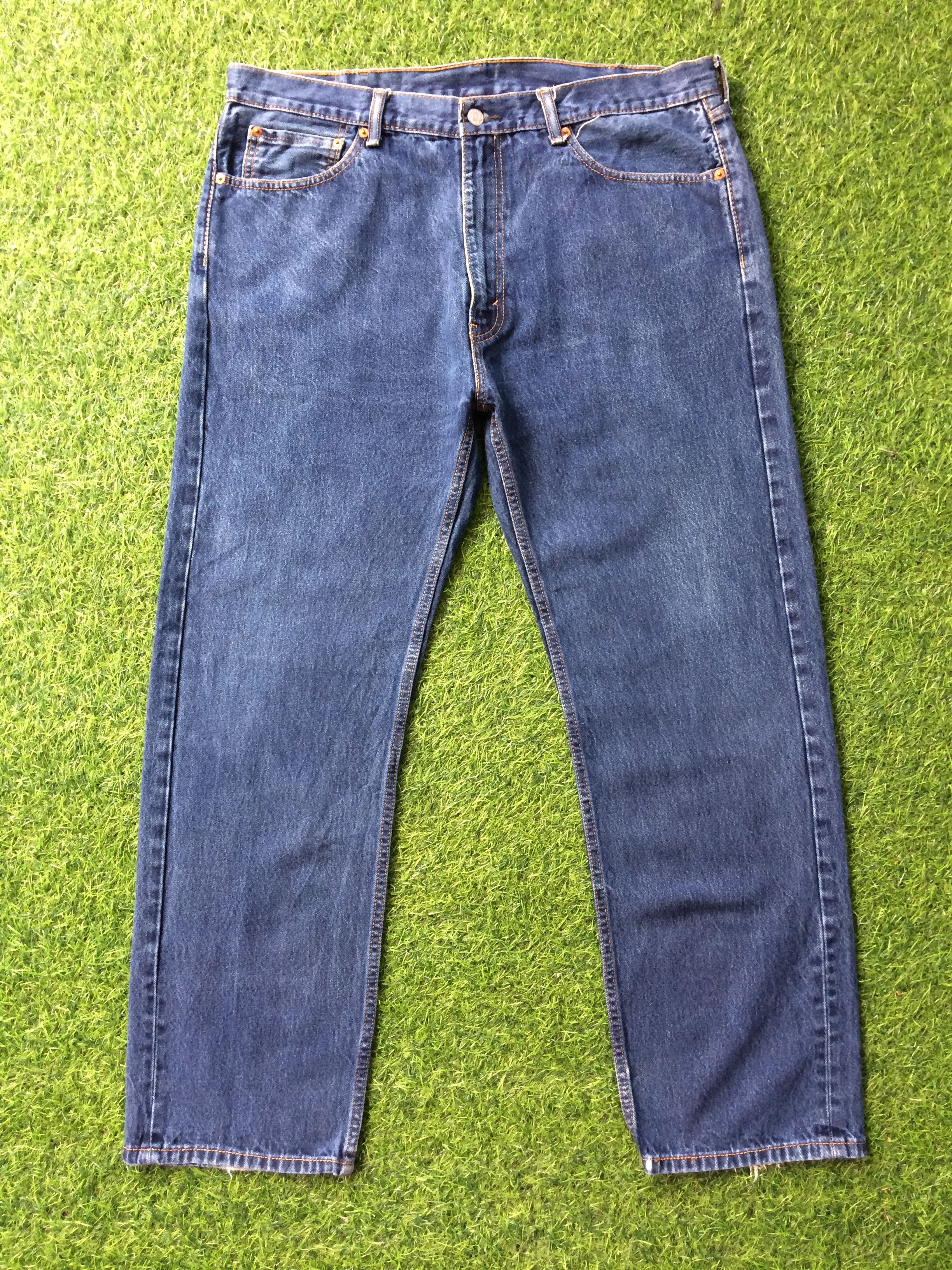 Levi's Vintage Blue Wash Levis 505 Jeans #B-922 Size US 39 - 1 Thumbnail