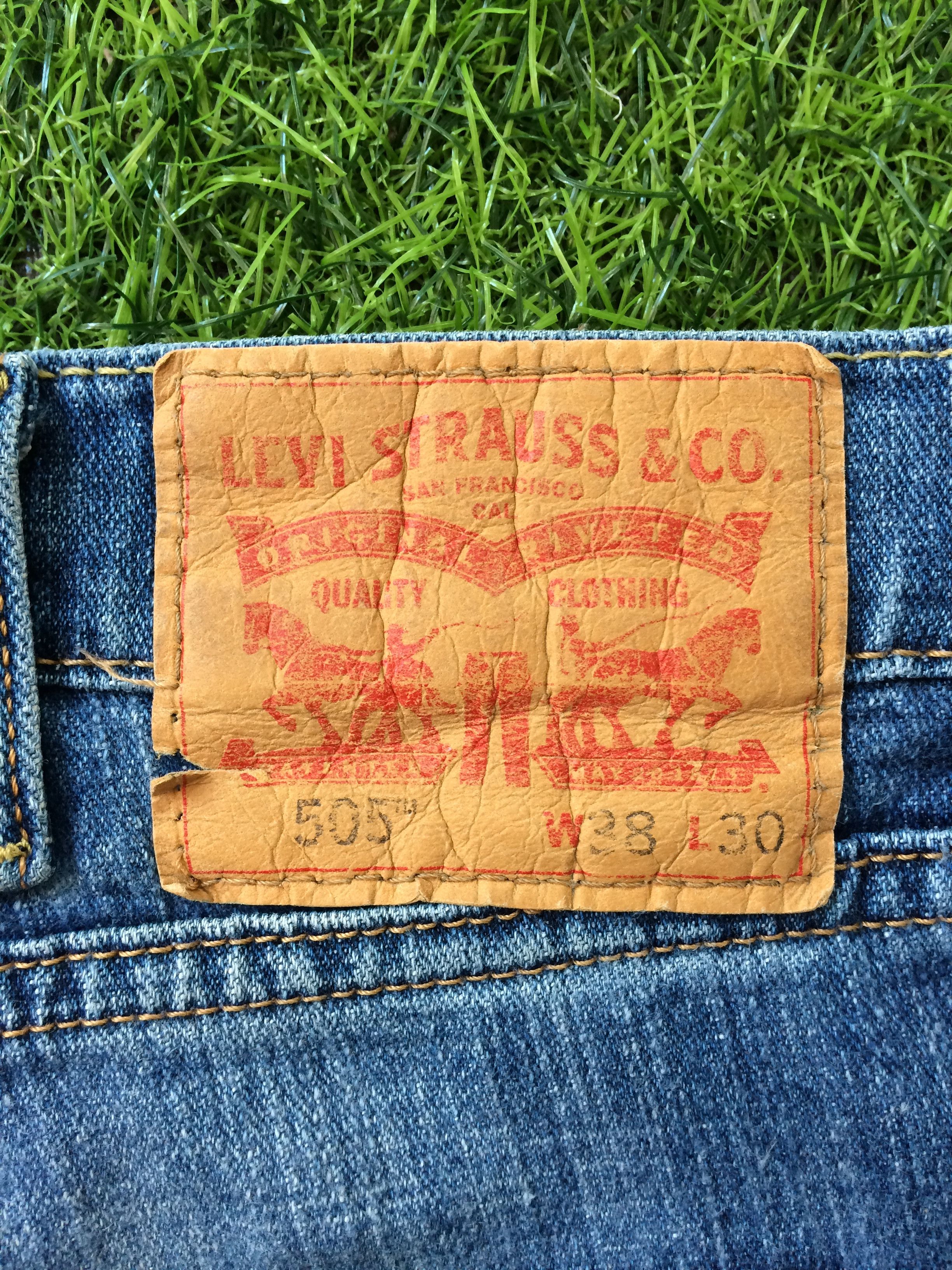 Levi's Vintage Blue Wash Levis 505 Jeans #B-923 Size US 38 / EU 54 - 10 Thumbnail