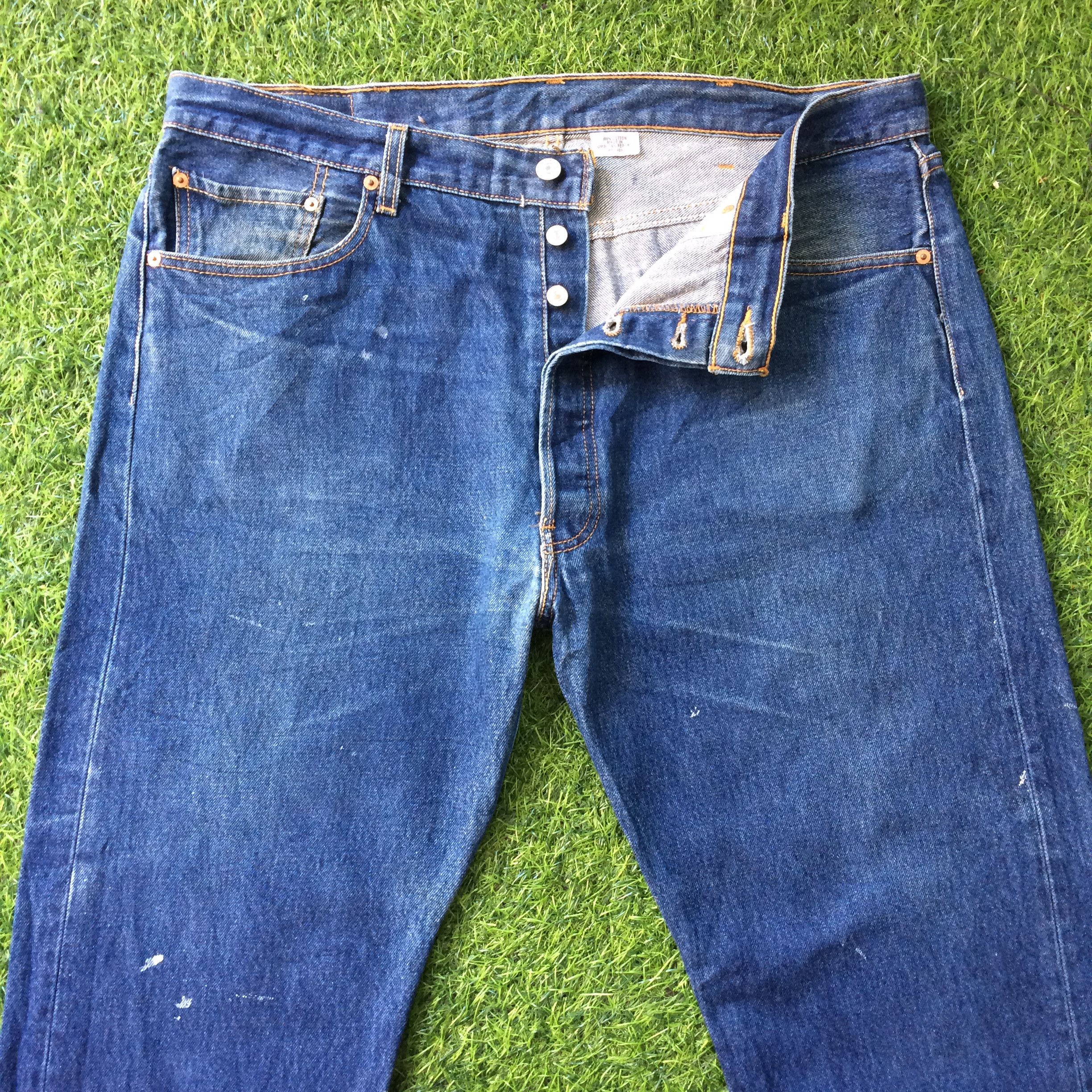 Levi's Vintage Blue Wash Levis 501 Jeans #B-818 Size US 39 - 1 Thumbnail