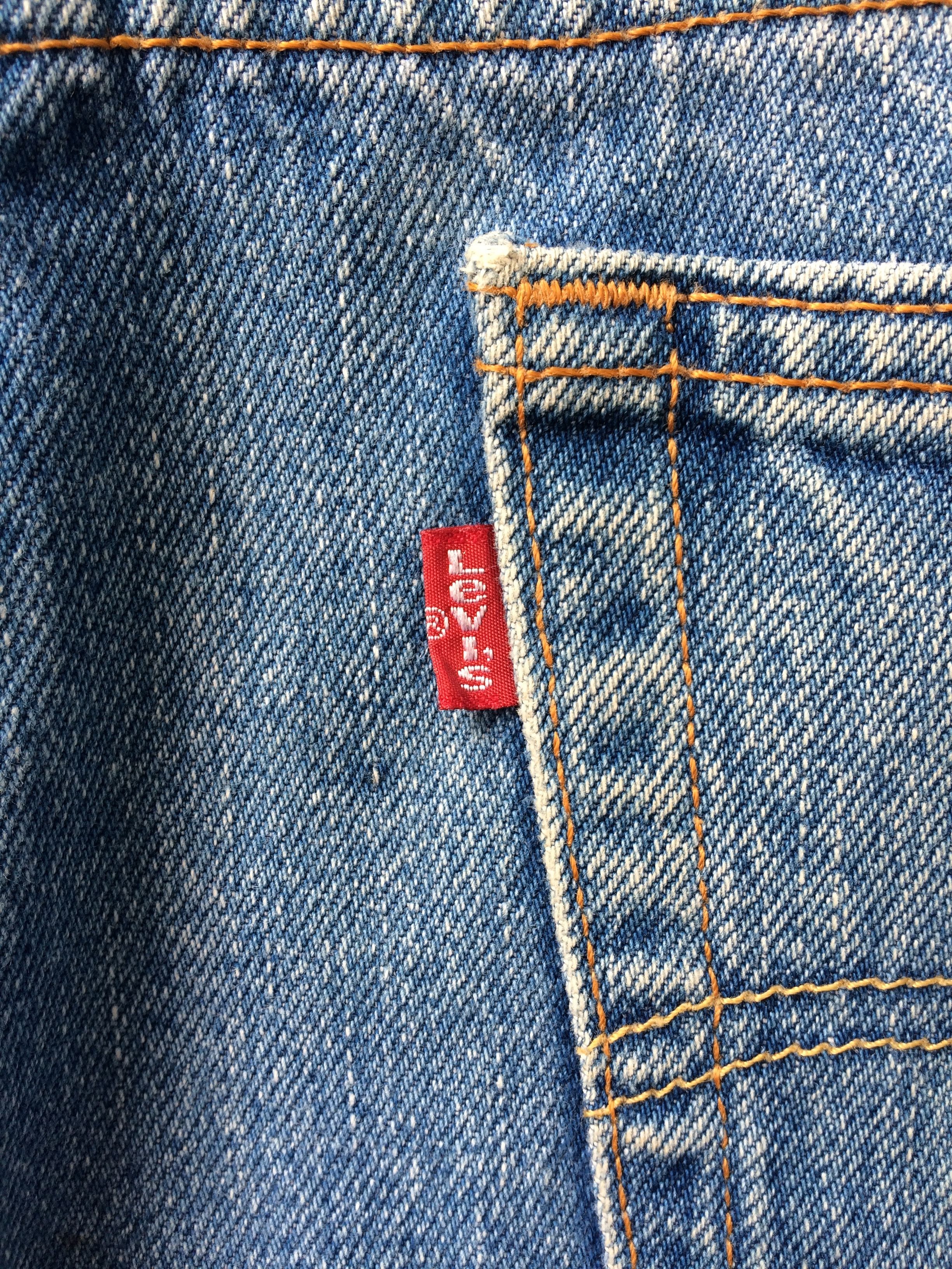 Levi's Vintage Blue Wash Levis 550 Jeans #B-747 Size US 37 - 11 Thumbnail